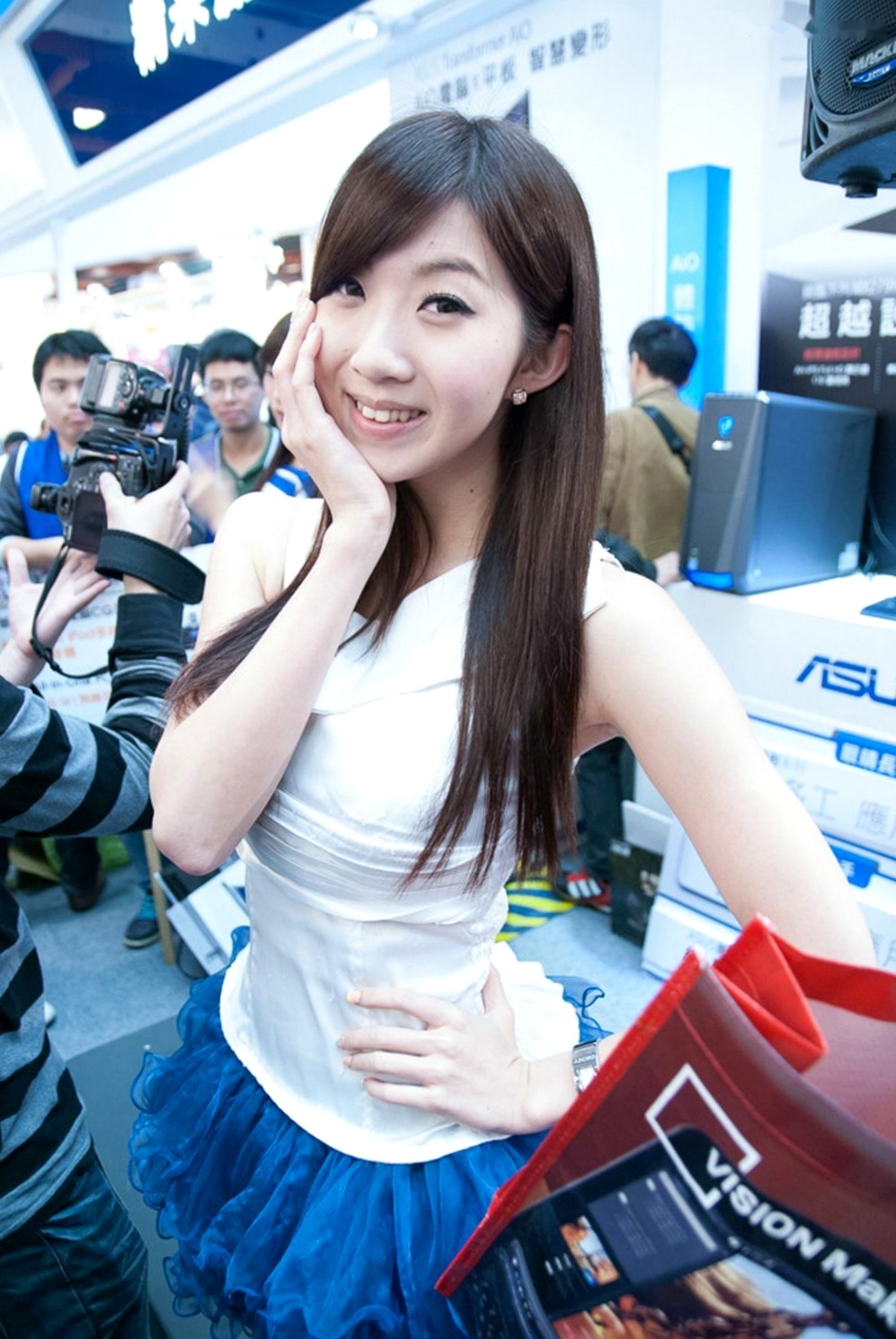 Gallery - 台湾模特 - model安琪：电子数码会展现场清纯靓丽展会模特 - model高清图集台湾气质清纯清新女神 Angel Wang女神私房照_秀色女神 - image 18