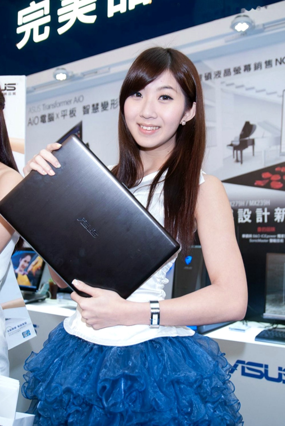 Gallery - 台湾模特 - model安琪：电子数码会展现场清纯靓丽展会模特 - model高清图集台湾气质清纯清新女神 Angel Wang女神私房照_秀色女神 - image 22