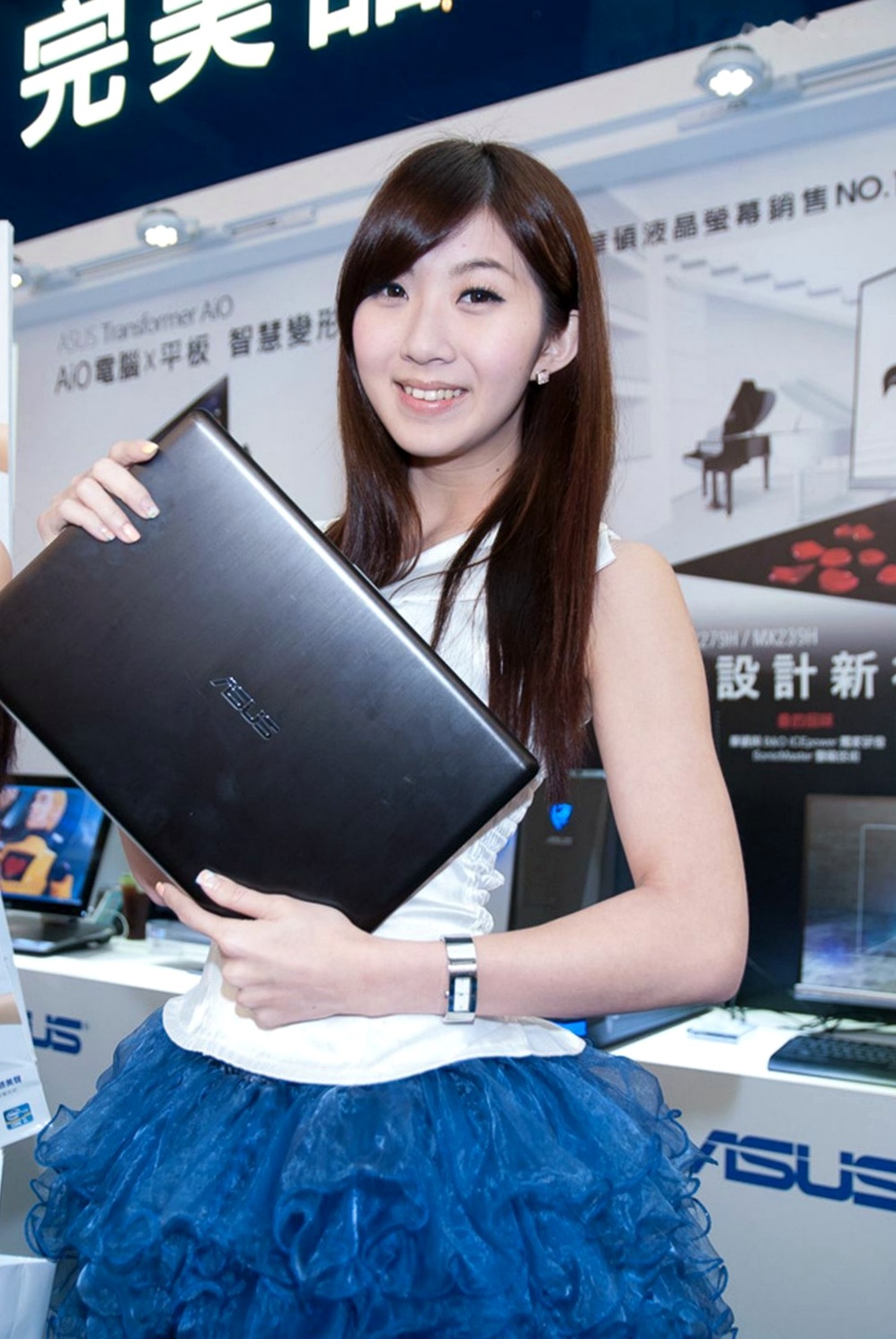 Gallery - 台湾模特 - model安琪：电子数码会展现场清纯靓丽展会模特 - model高清图集台湾气质清纯清新女神 Angel Wang女神私房照_秀色女神 - image 36