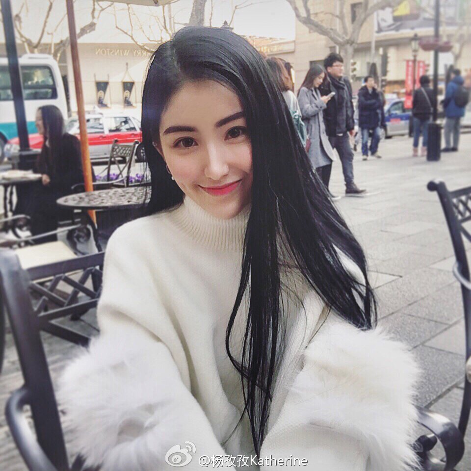 杨甜甜- 气质甜姐儿私房美图