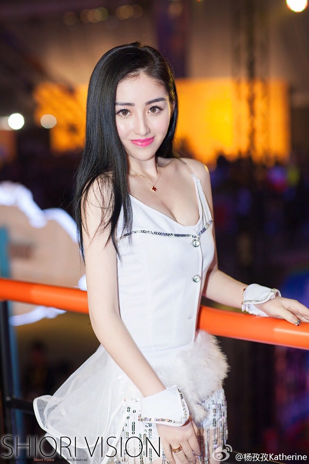 杨甜甜- 气质甜姐儿私房美图