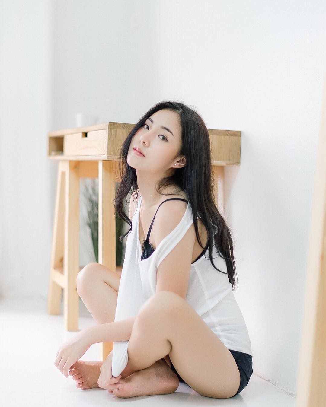 Namwanmuay- 泰国白皙美女私房美图