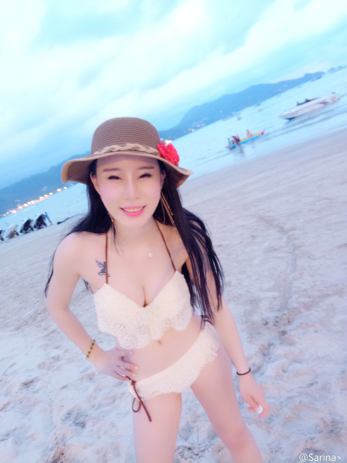 汤维嘉- 美女淘宝老板娘微博私房照