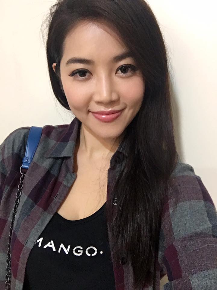 刘方慈- 台湾人气主播FB私房照