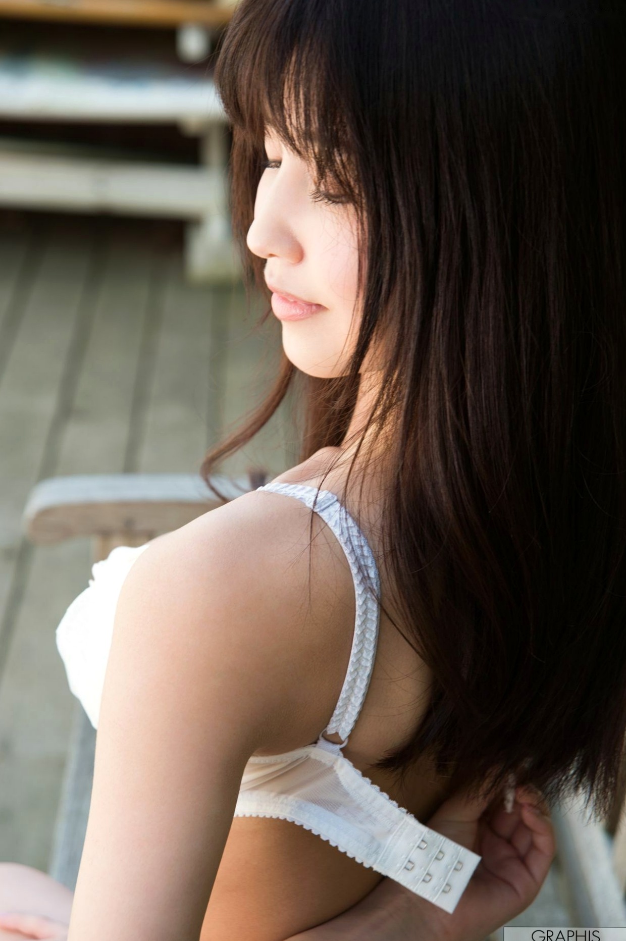 Gallery - 桜空もも樱空桃『first gravure 初脫ぎ娘』写真集，户外极致性感内衣写真，甜美气质与完美身材的视觉盛宴日本性感诱惑美臀比基尼内衣 樱空桃子女神私房照_秀色女神 - image 11