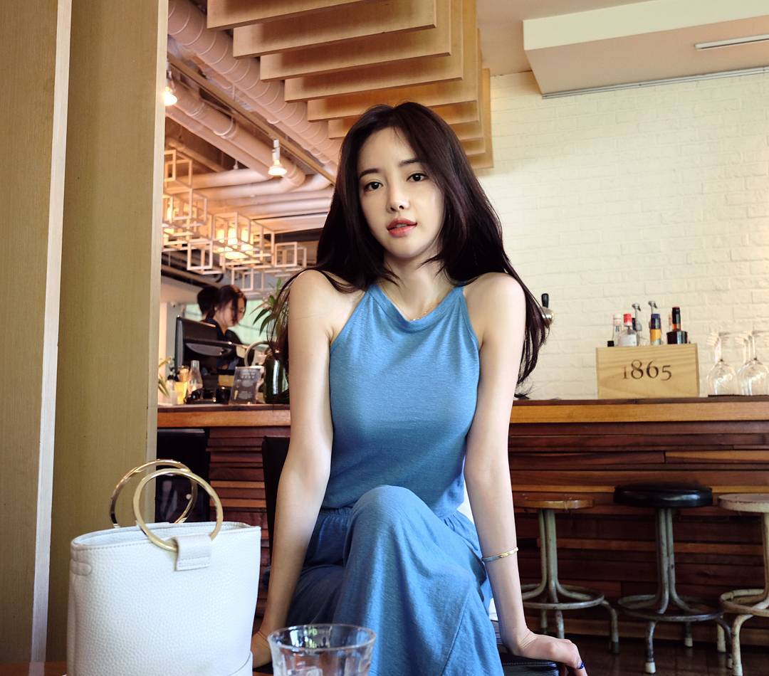 Ban Seo Jin- 南韩超正美腿模特儿