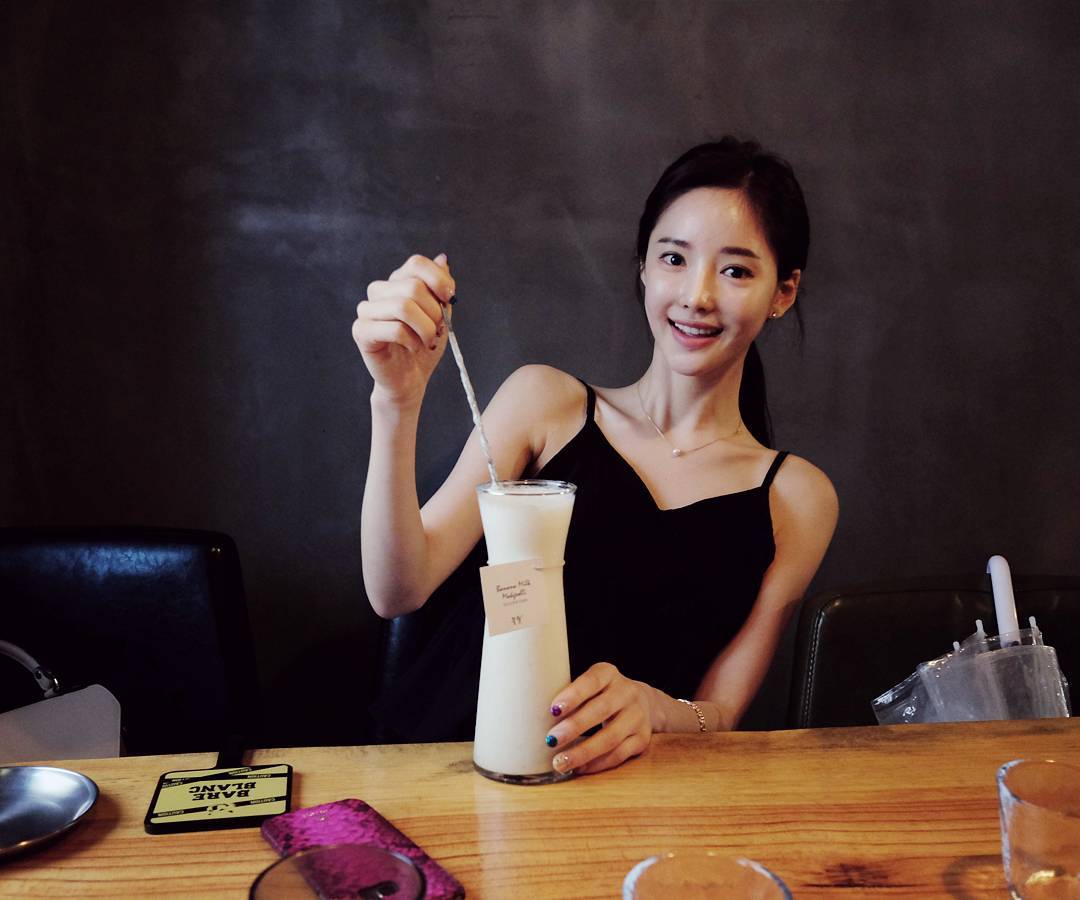 Ban Seo Jin- 南韩超正美腿模特儿