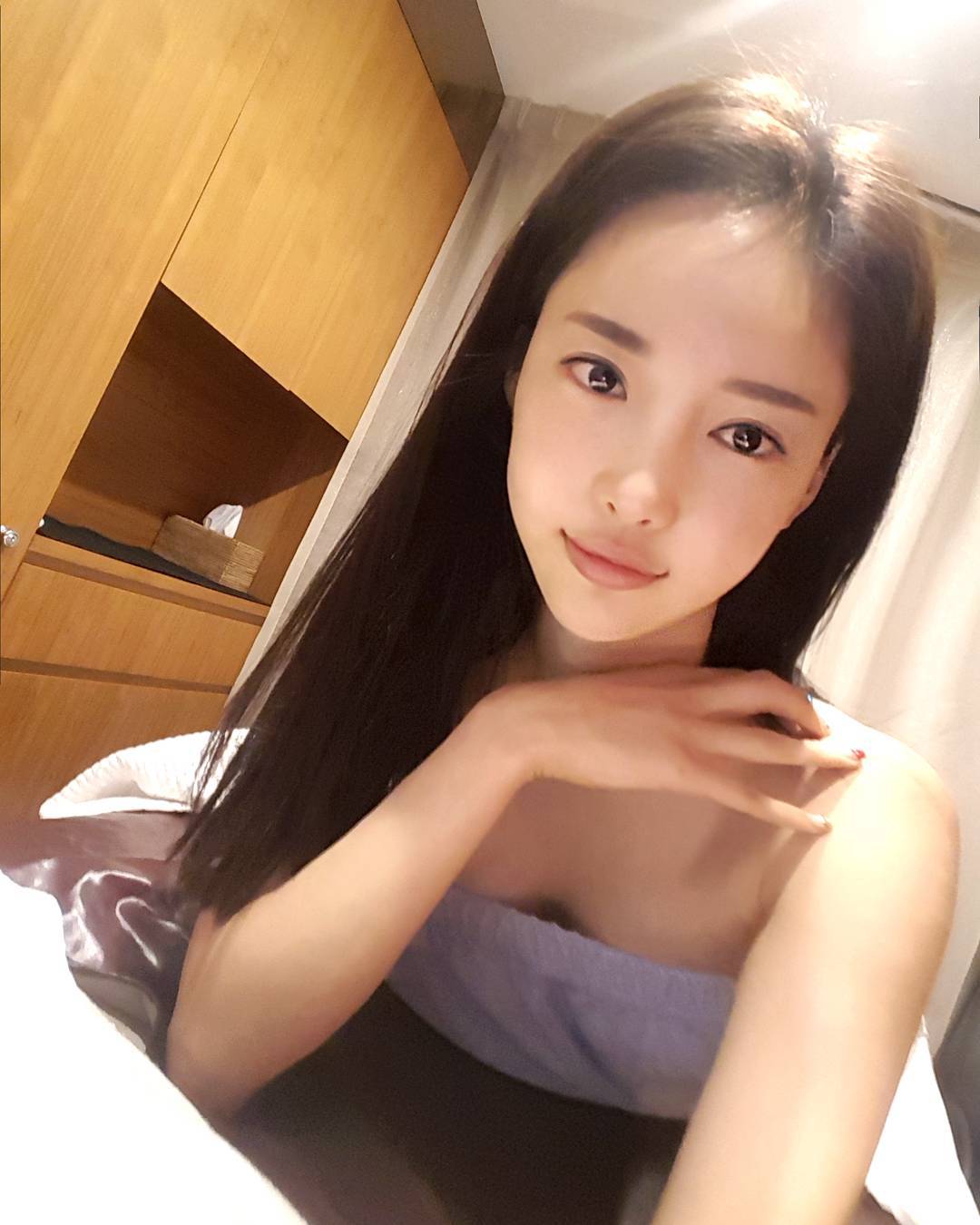 Ban Seo Jin- 南韩超正美腿模特儿