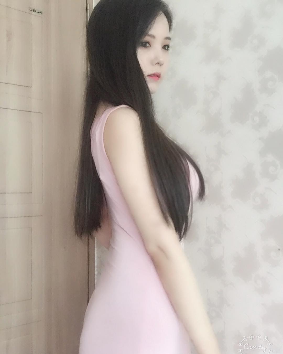 池仁月(지인월)- 萌气十足的奶牛妹子