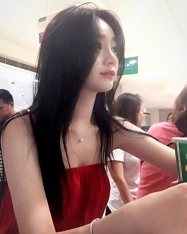 宋秀彬(송수빈)- 天使脸孔，魔鬼身材只能用完美形容