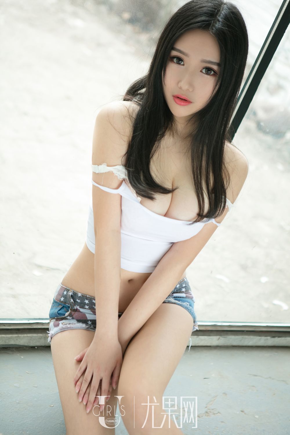 青涩秀人倪叶藤 肤如白玉眼神迷蒙