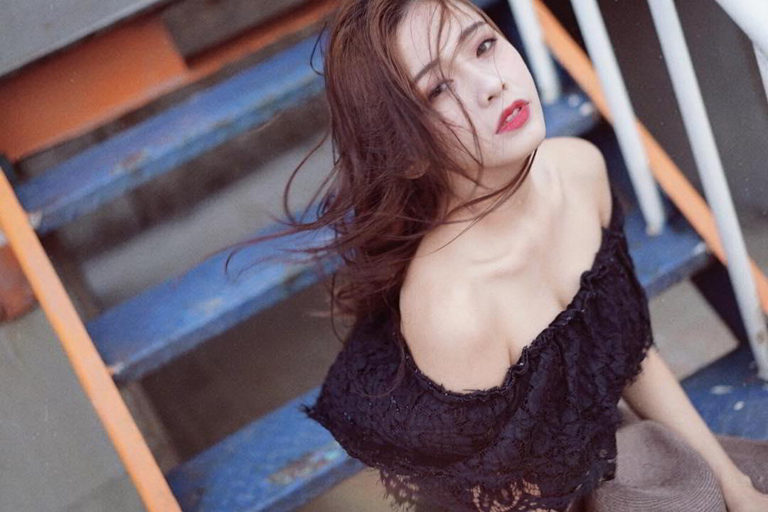 红豆饼女神萧卉君，气质美若天仙，惊现爆好身材