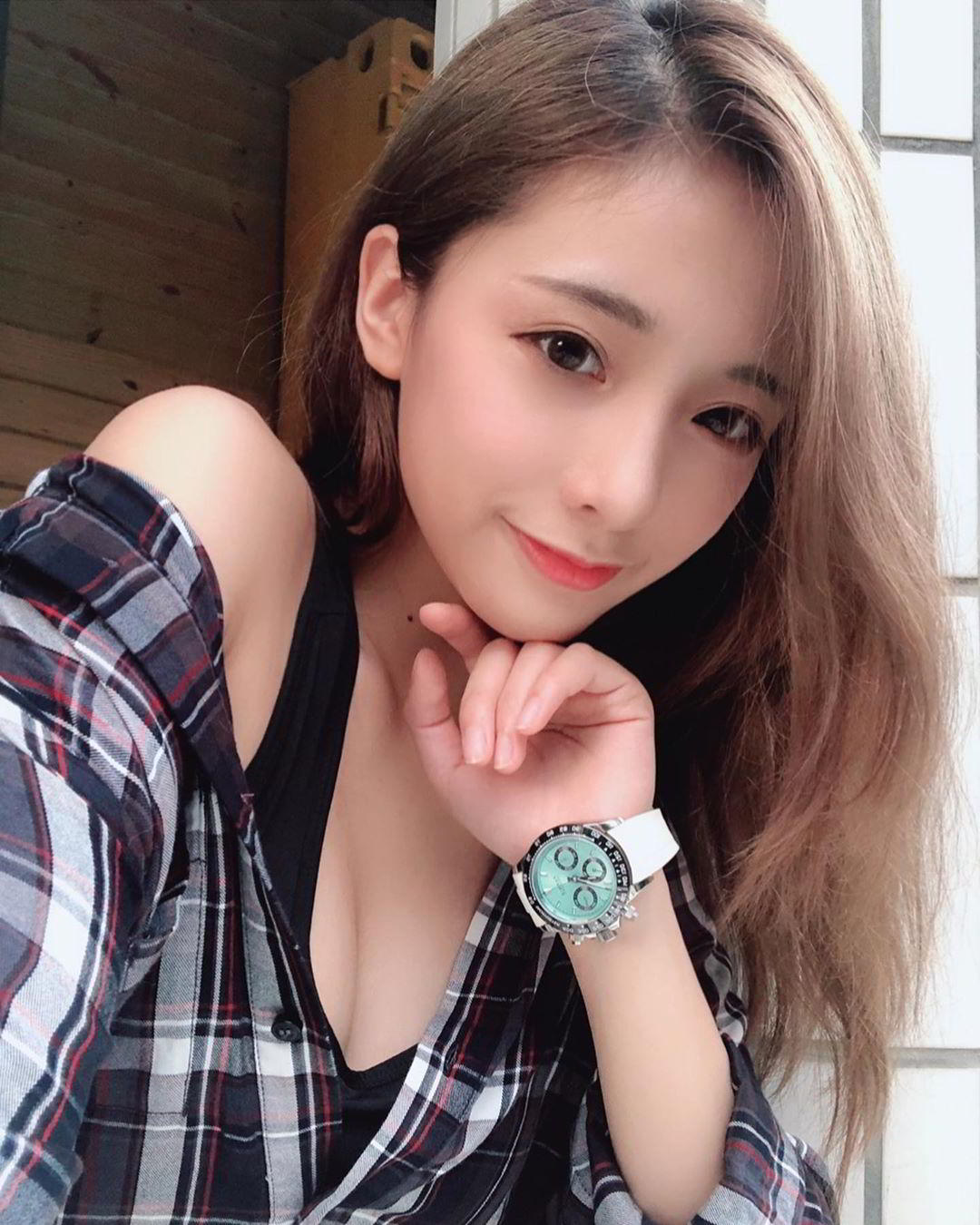 红豆饼女神萧卉君，气质美若天仙，惊现爆好身材