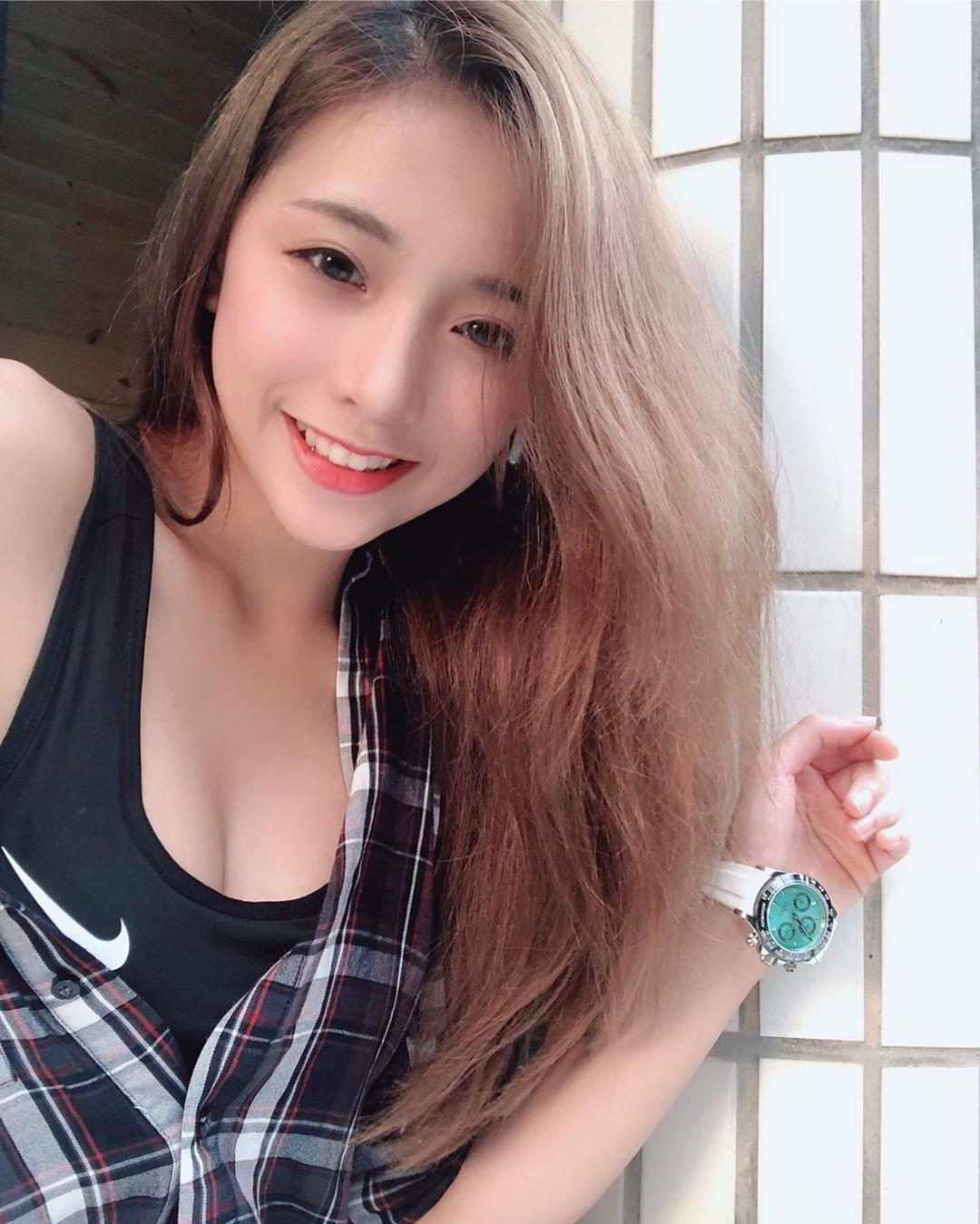 红豆饼女神萧卉君，气质美若天仙，惊现爆好身材