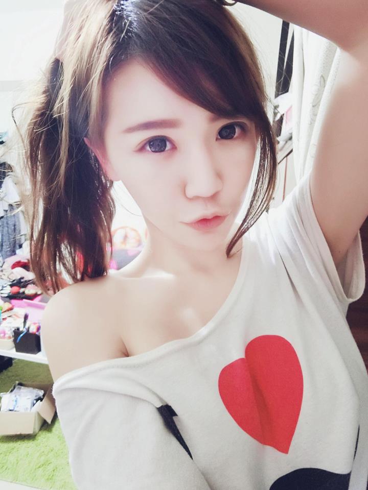 17直播台柱美女张摸摸 好身材真的可以摸