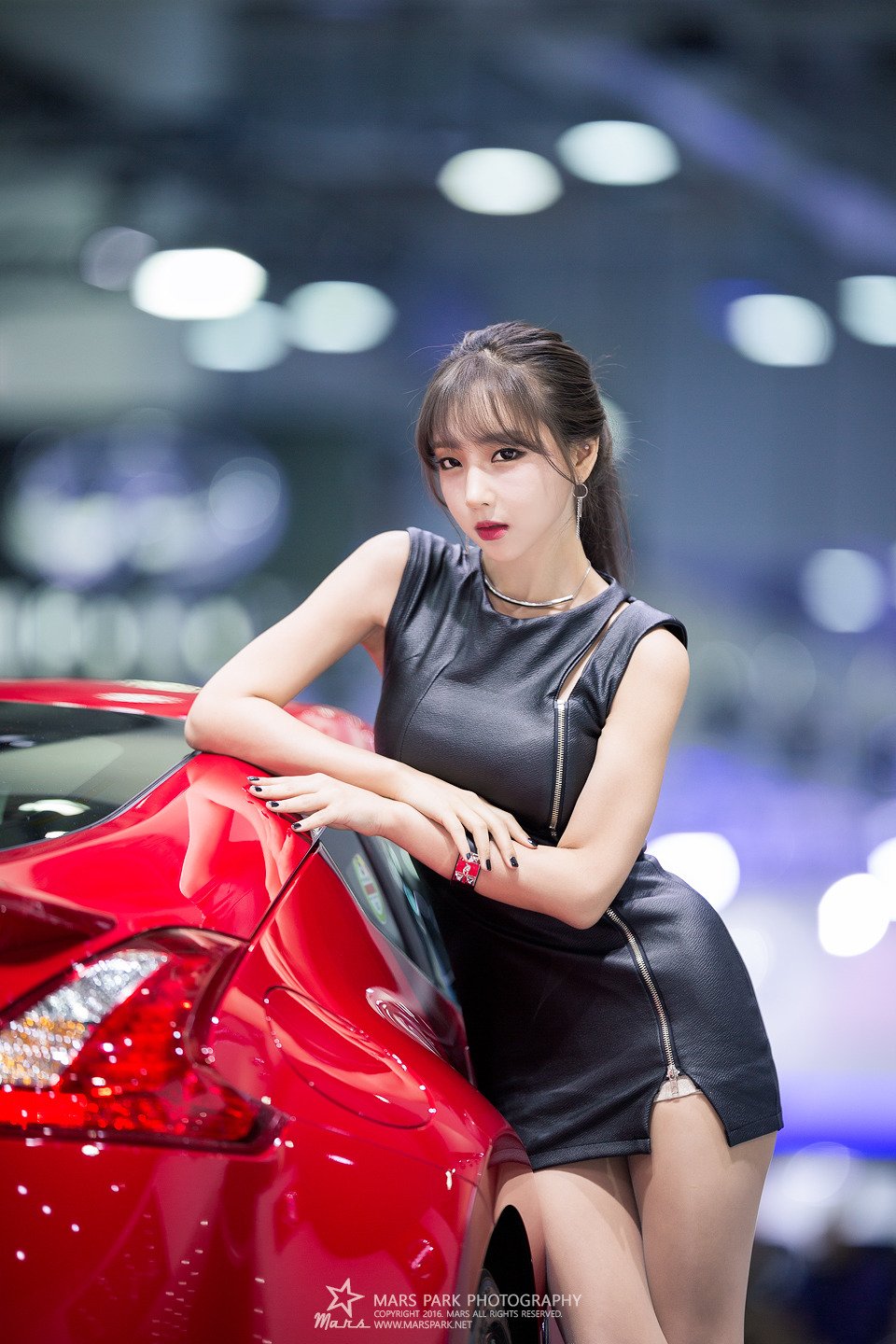 韩国美女Kim Mina 眼角美人痣倍撩人