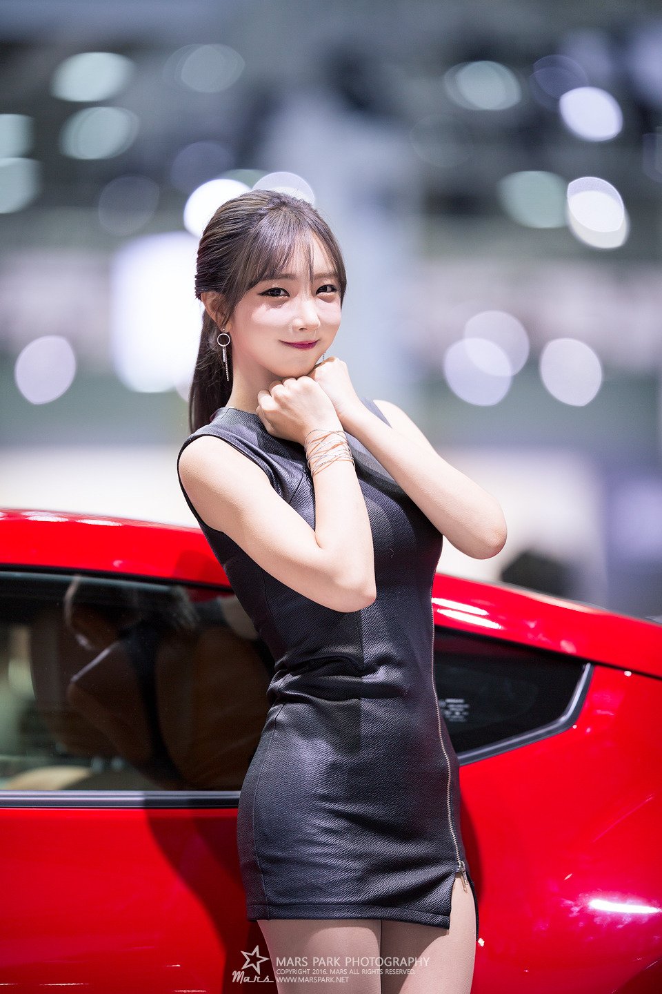韩国美女Kim Mina 眼角美人痣倍撩人