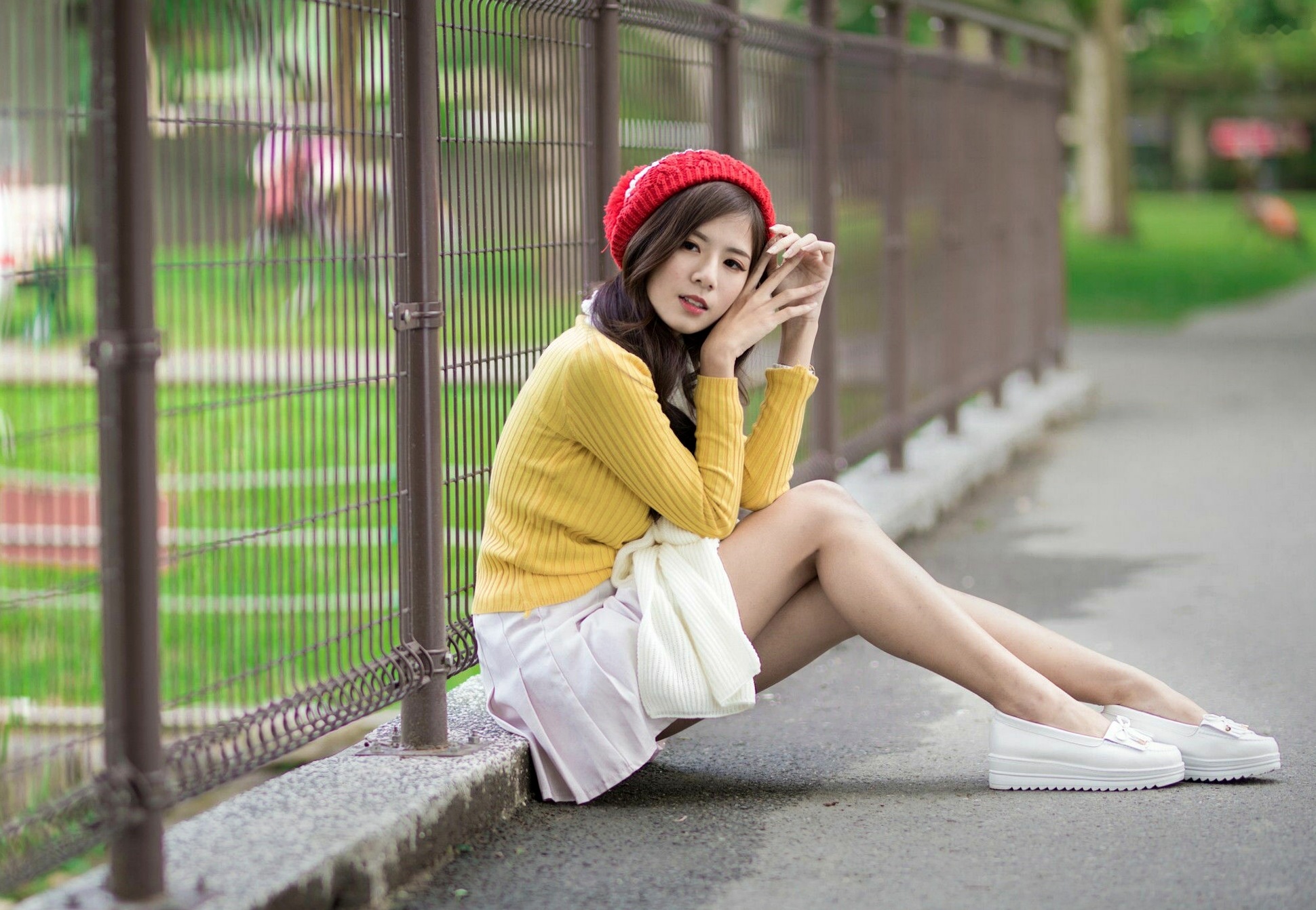 Gallery - 台湾正妹方唯真《青年公园》唯美户外丝袜写真，清新甜美冬日时尚穿搭台湾清新气质户外治愈系 Chubby唯真女神私房照_秀色女神 - image 50