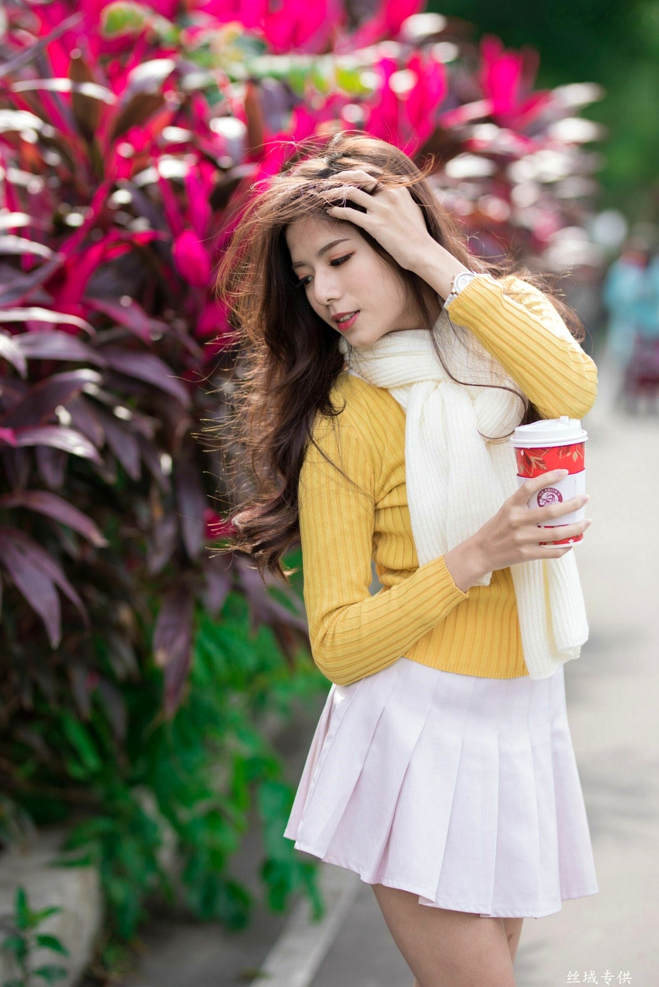 Gallery - 台湾正妹方唯真《青年公园》唯美户外丝袜写真，清新甜美冬日时尚穿搭台湾清新气质户外治愈系 Chubby唯真女神私房照_秀色女神 - image 66