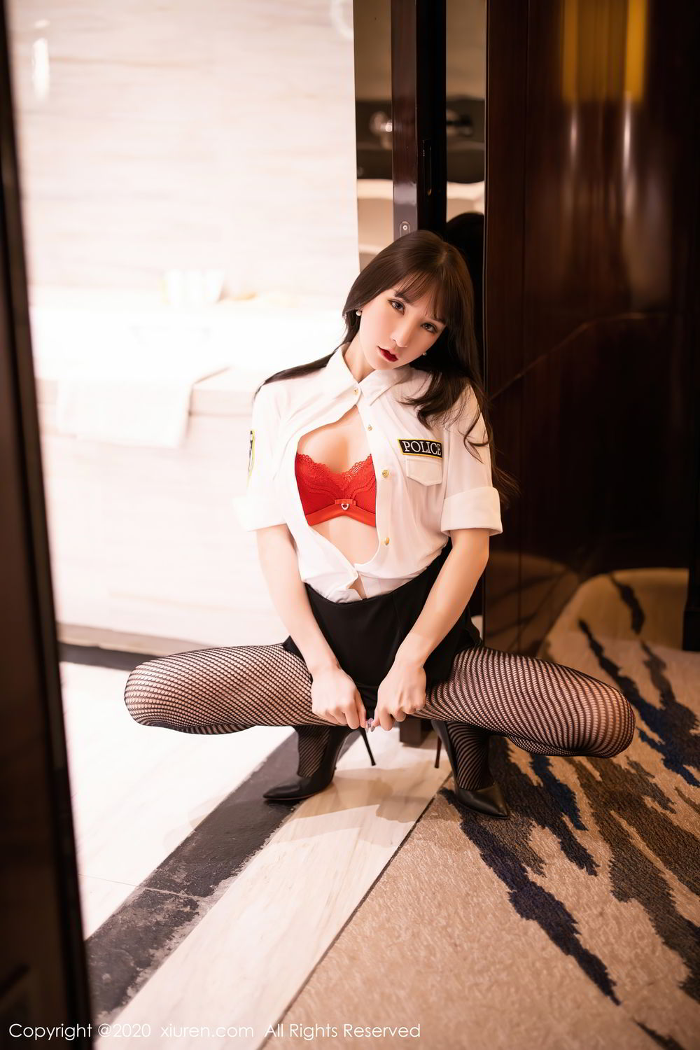 [XiuRen]高清写真图 2020.11.24 No.2820 周于希Sandy