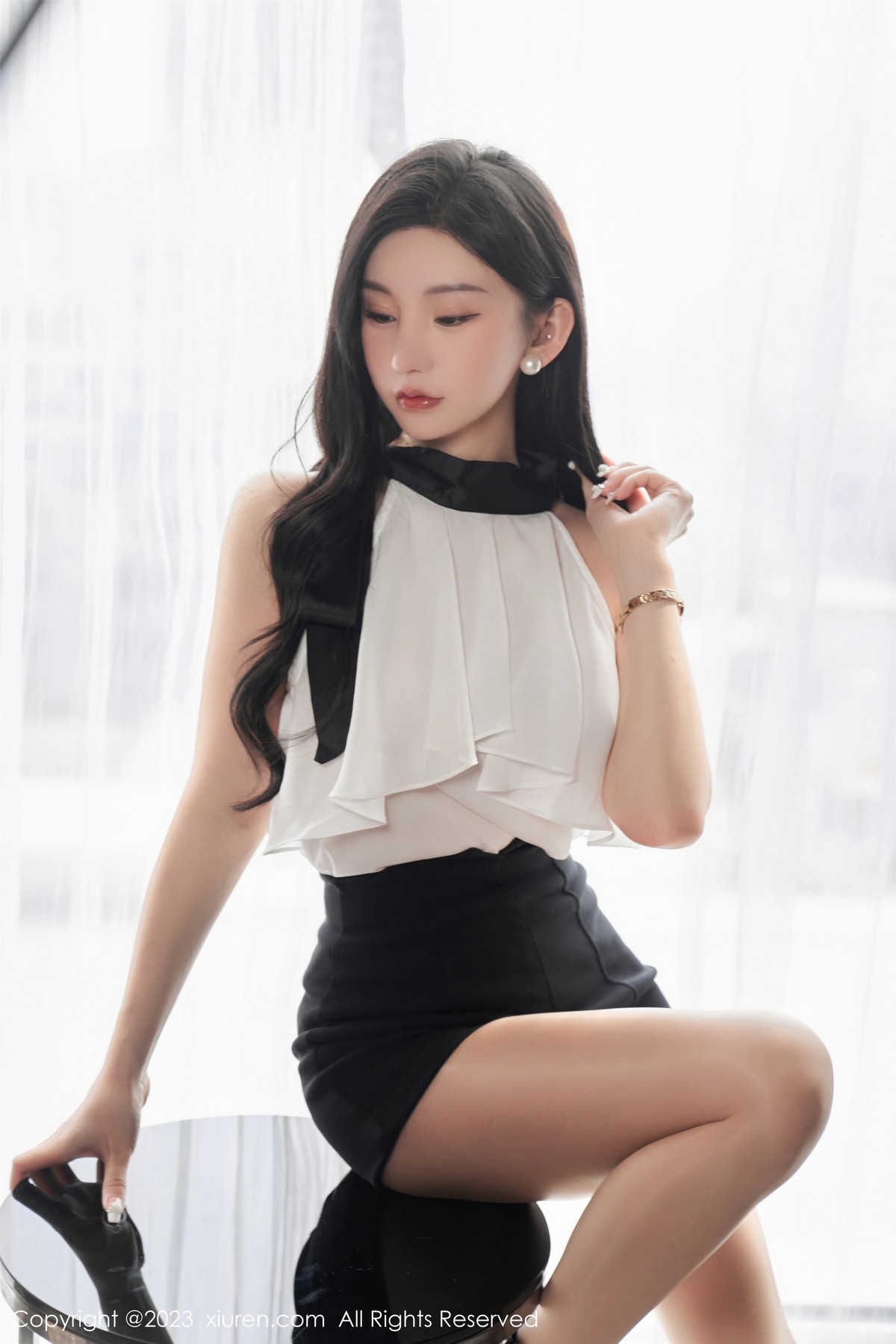 [XiuRen]高清写真图 2023.03.17 No.6435 周于希Sally 美臀丝袜