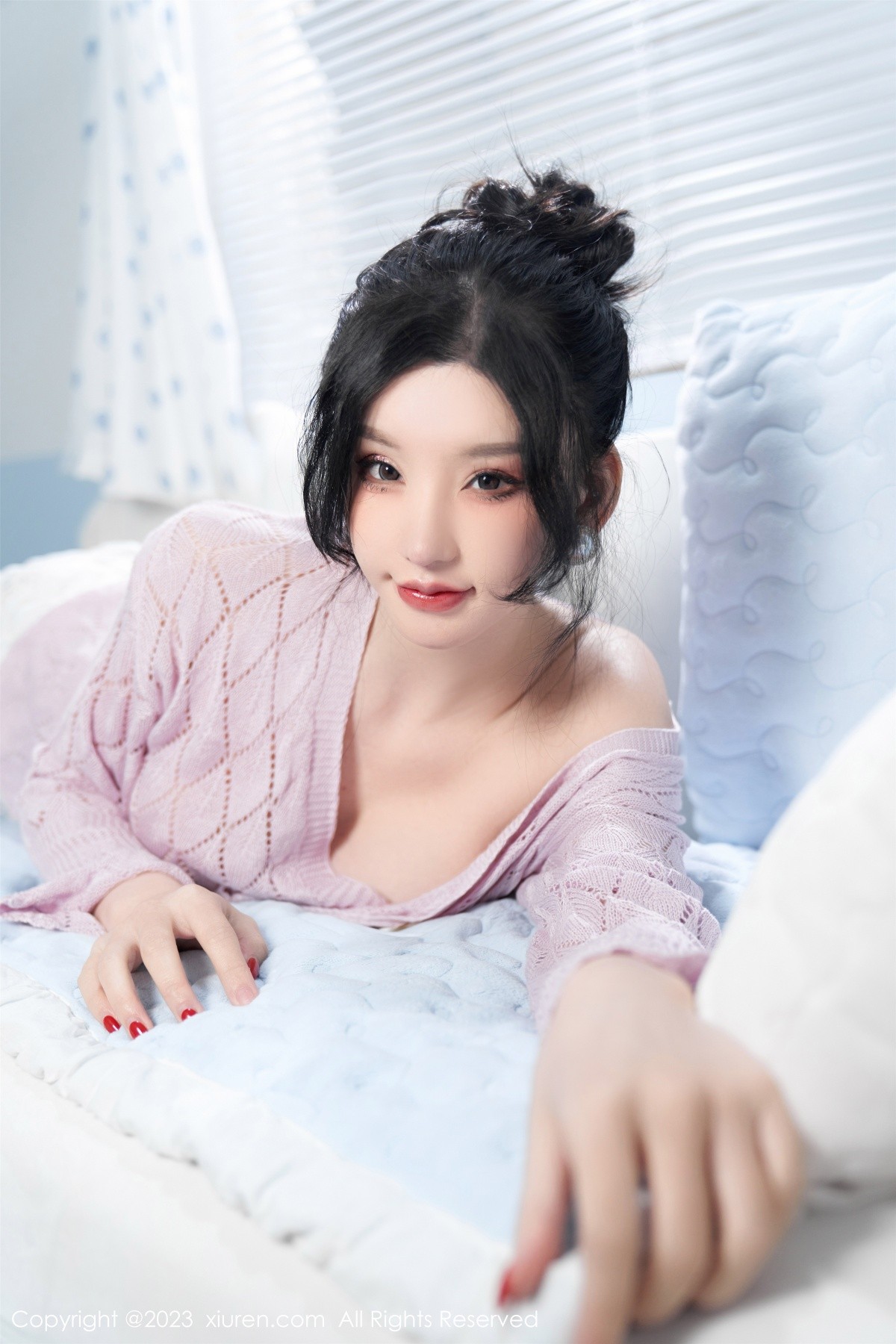 [XiuRen]高清写真图 2023.04.14 No.6580 周于希Sally 妩媚美腿