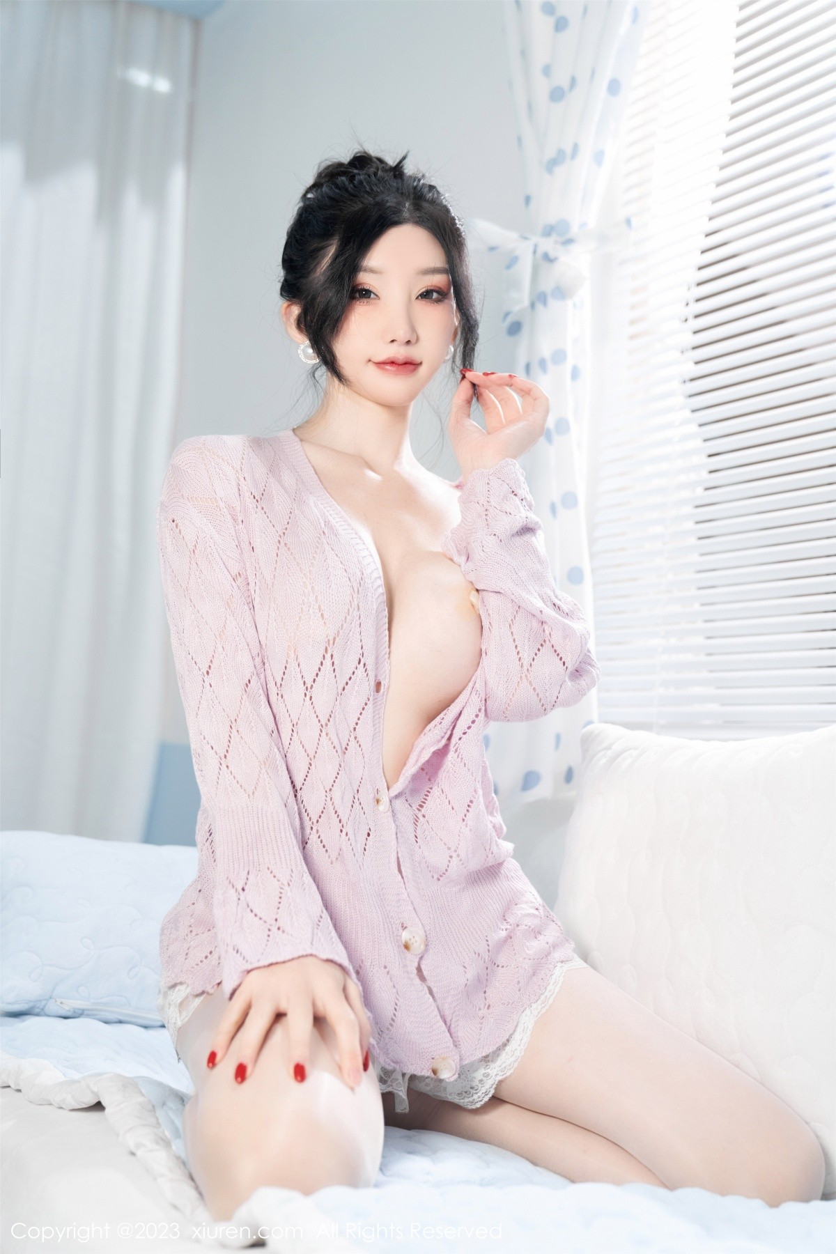 [XiuRen]高清写真图 2023.04.14 No.6580 周于希Sally 妩媚美腿