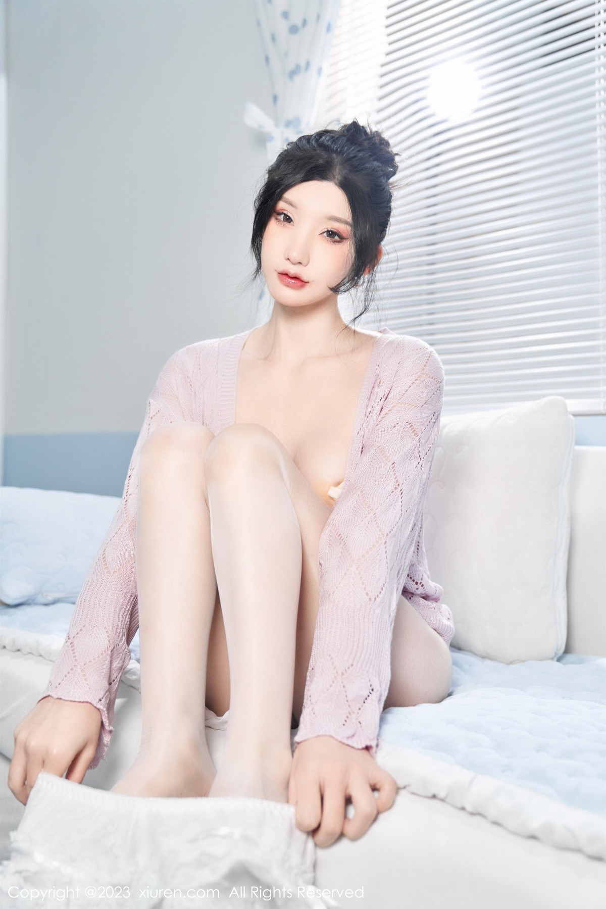 [XiuRen]高清写真图 2023.04.14 No.6580 周于希Sally 妩媚美腿