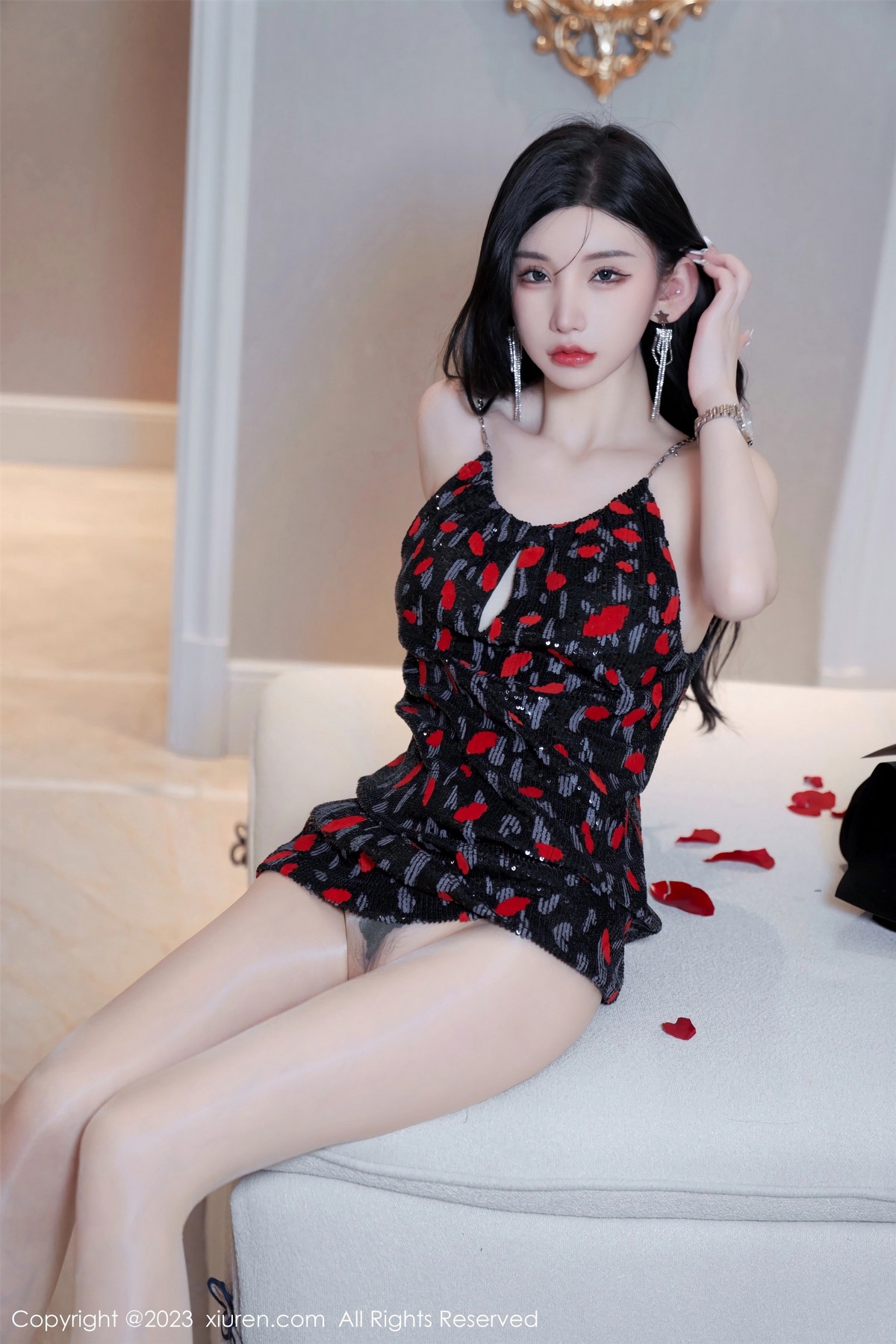 [XiuRen]高清写真图 2023.06.09 No.6894 周于希Sally 丝袜美臀
