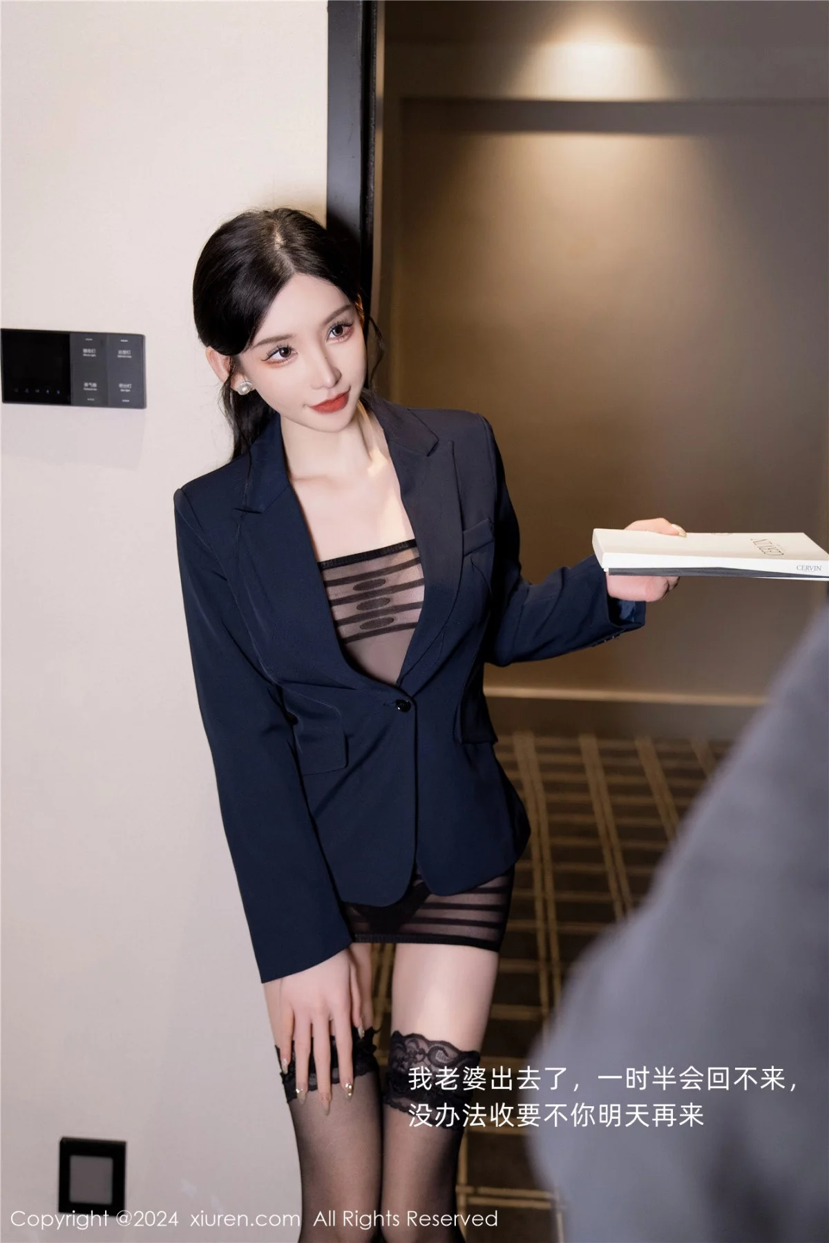 [XiuRen]高清写真图 2024.01.12 No.7956 周于希Sally 丝袜试穿