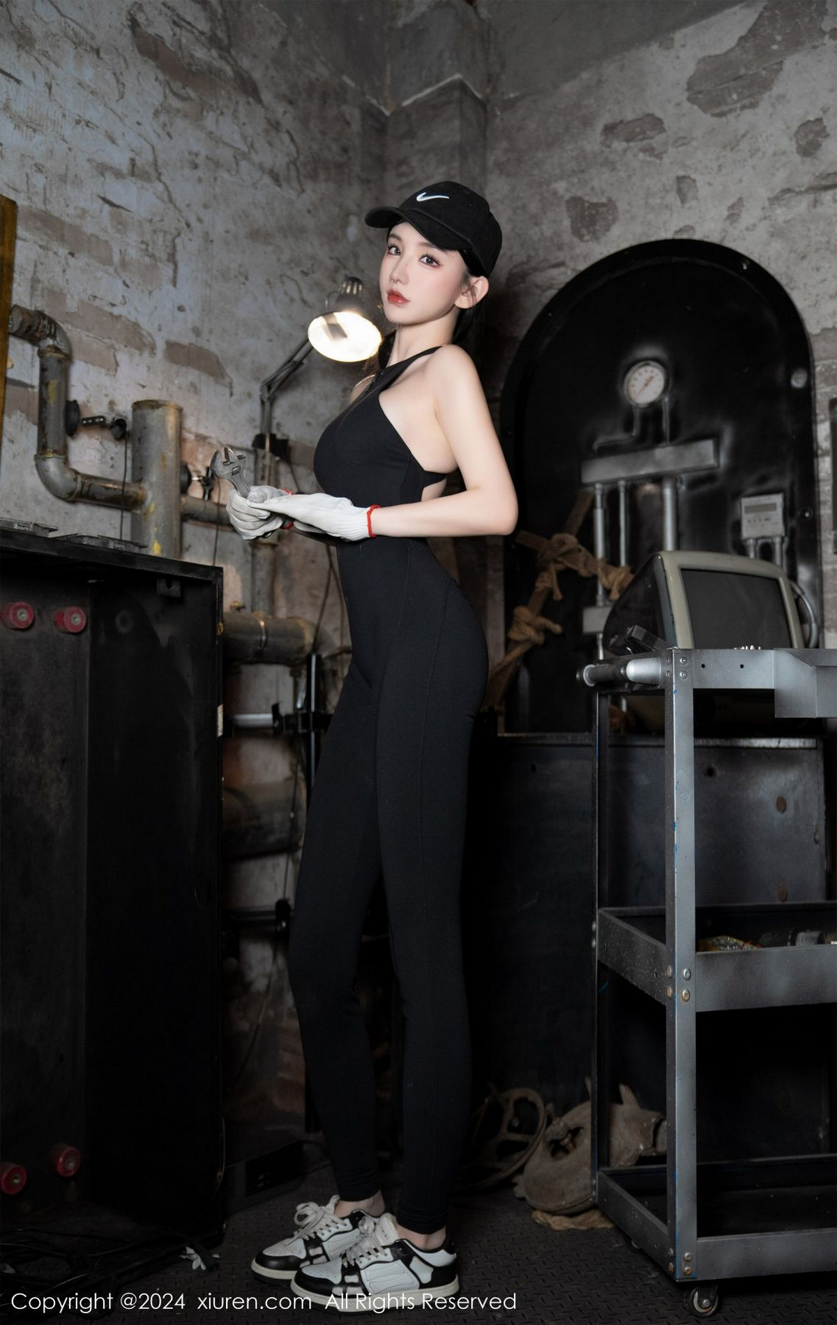 [XiuRen]高清写真图 2024.01.26 No.8027 周于希Sally 丰腴美臀