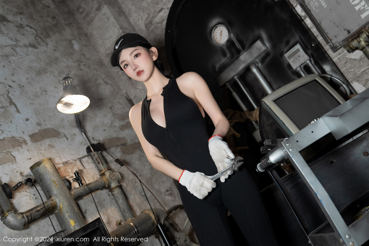 [XiuRen]高清写真图 2024.01.26 No.8027 周于希Sally 丰腴美臀
