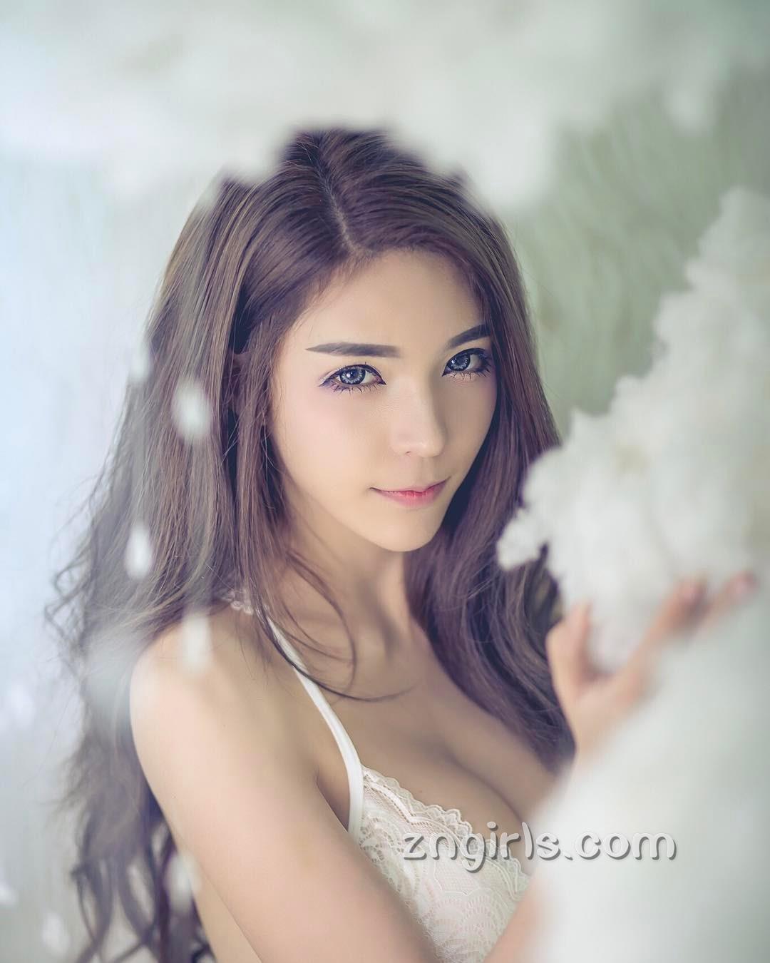 泰国人气车模Janet 香艳迷人好妖娆
