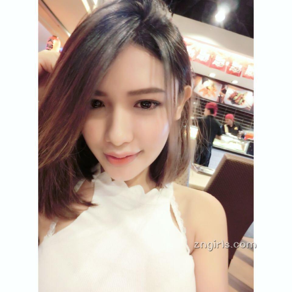 马国美女尤上人 人美心更美