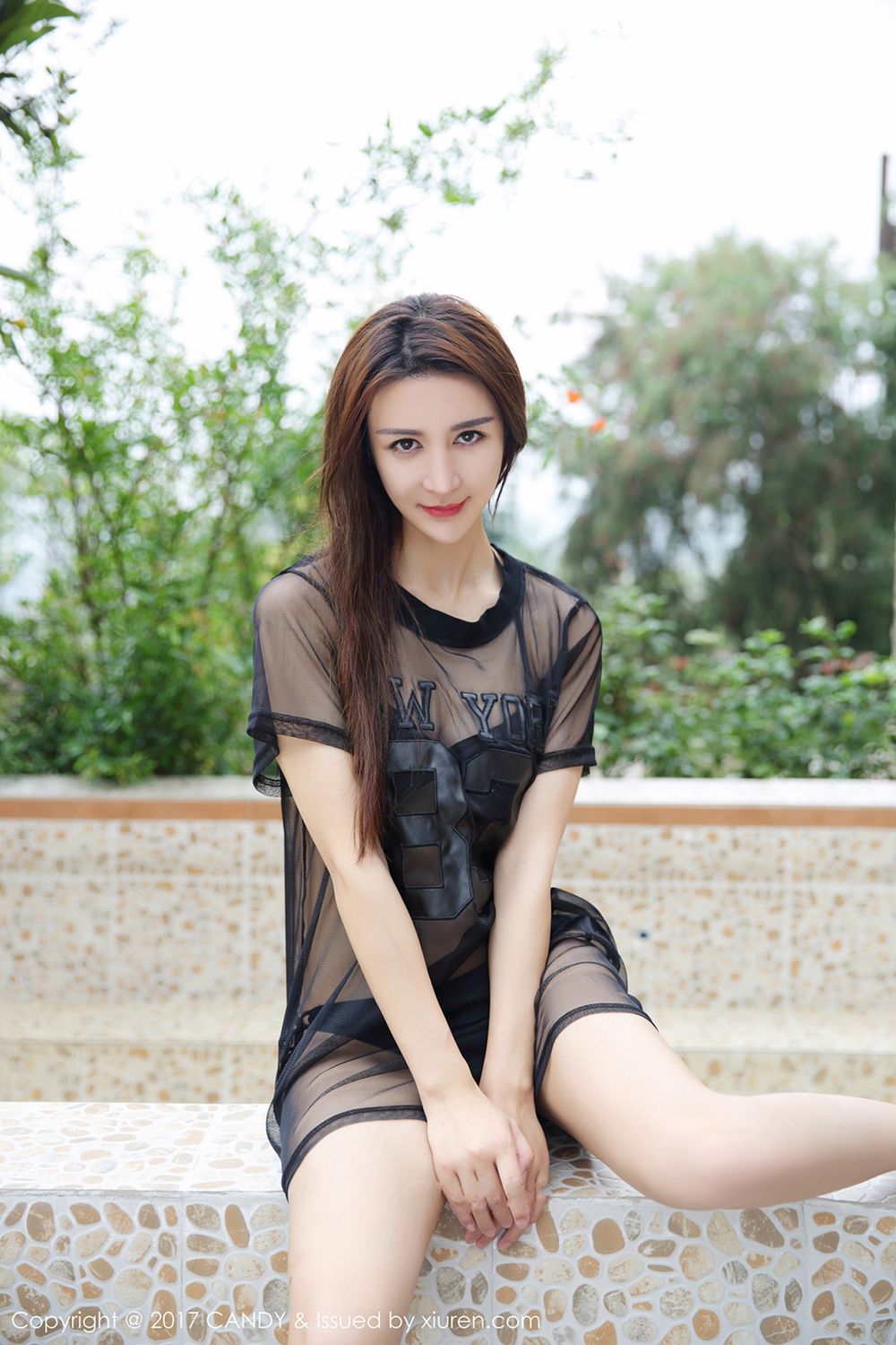 中乌俏佳人伊莉娜 天生丽质窈窕曼妙