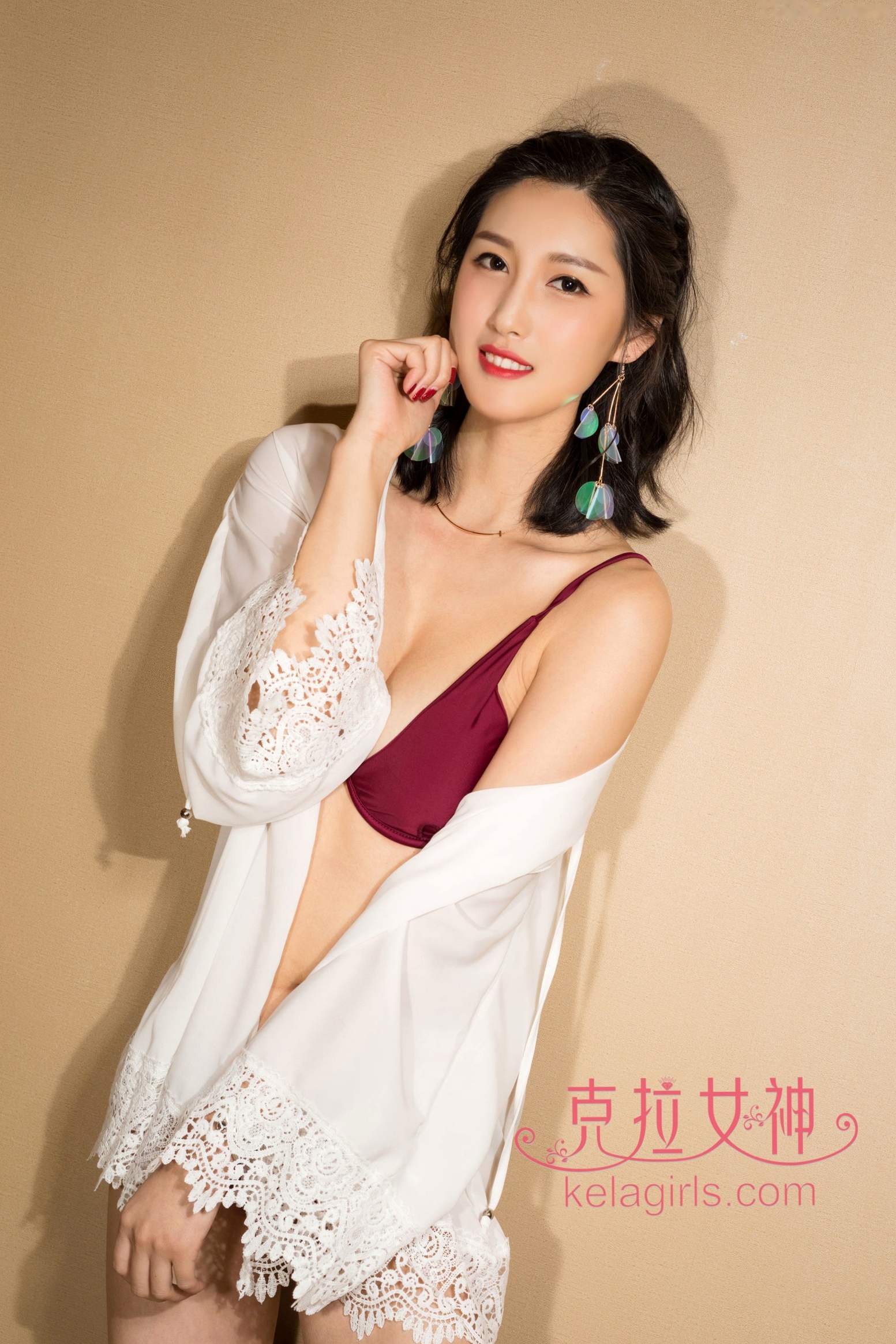 Gallery - KelaGirls克拉女神-2018.05.21-王睿-清凉一夏：室内私房比基尼搭蕾丝罩衫写真性感诱惑比基尼私房照女神 王睿女神私房照_秀色女神 - image 10
