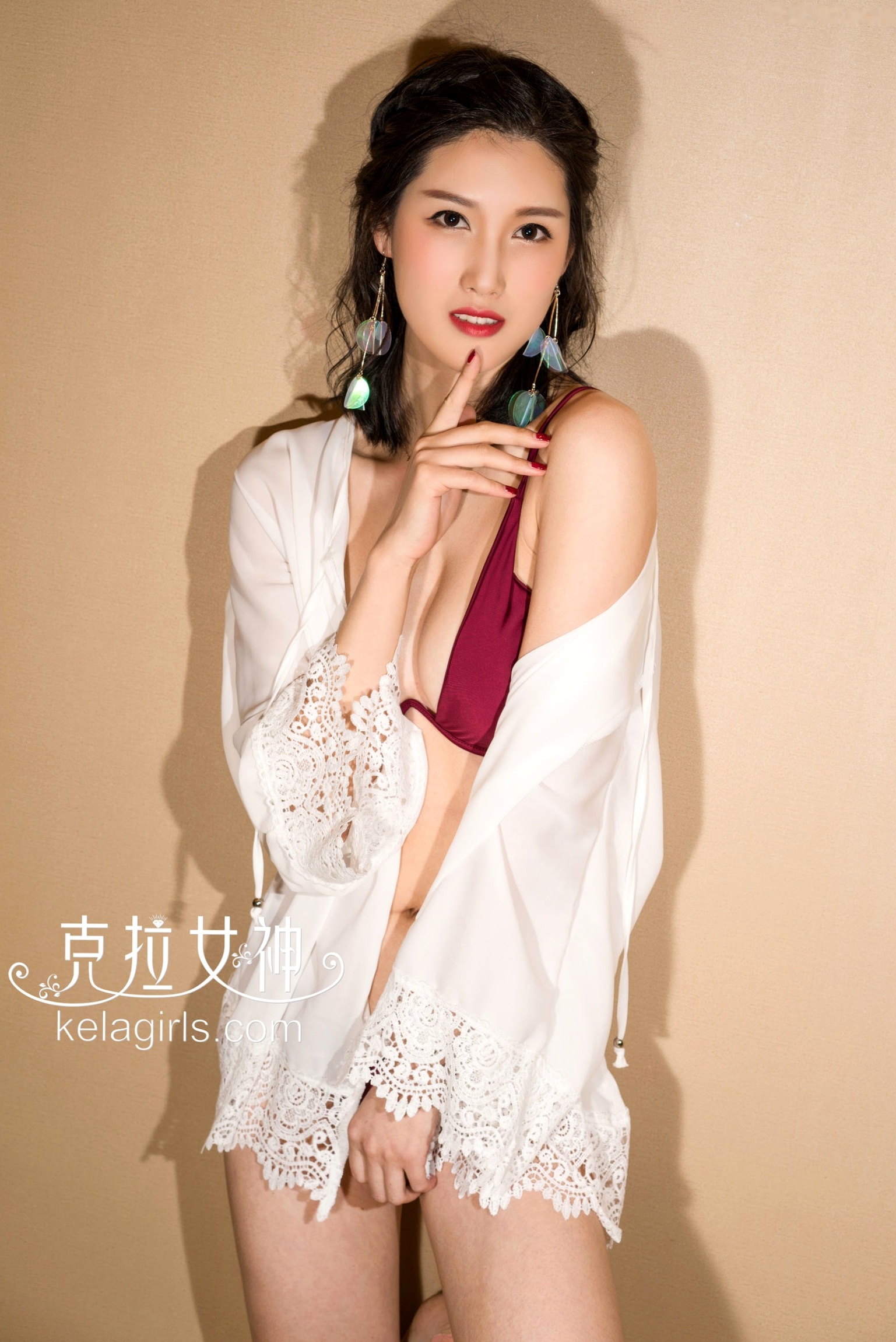 Gallery - KelaGirls克拉女神-2018.05.21-王睿-清凉一夏：室内私房比基尼搭蕾丝罩衫写真性感诱惑比基尼私房照女神 王睿女神私房照_秀色女神 - image 11