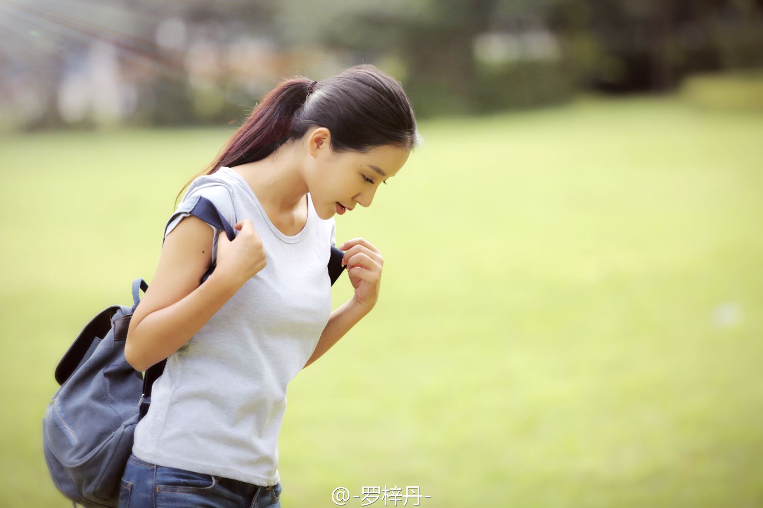 罗梓丹唯美系私房写真