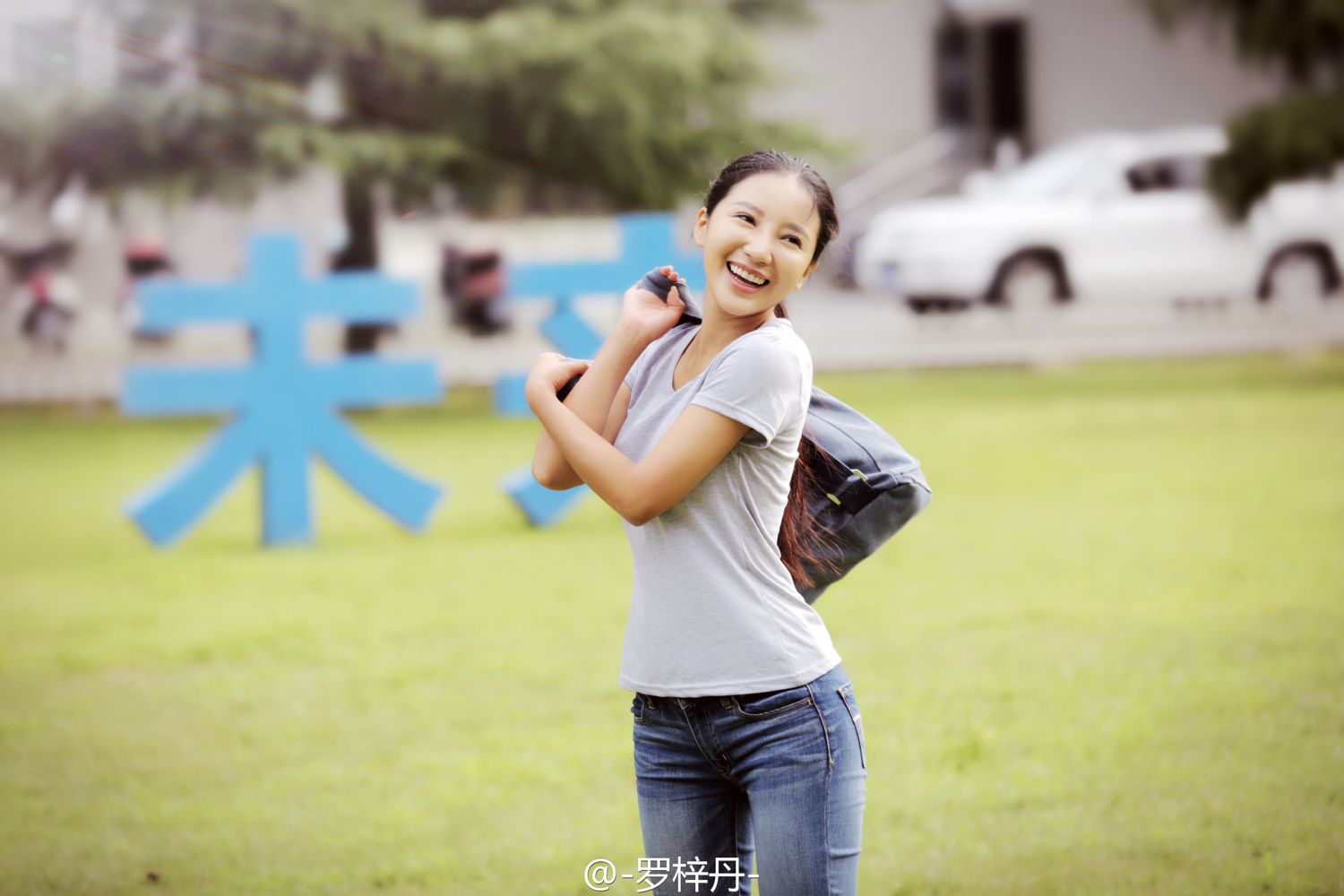罗梓丹唯美系私房写真