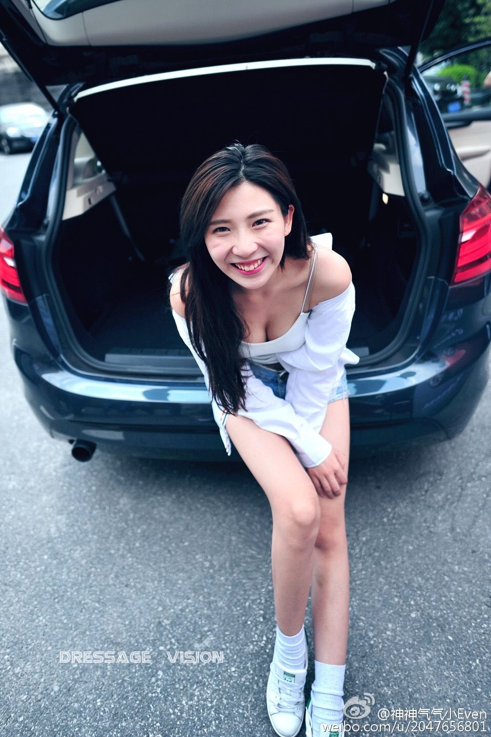 温柔女孩顾伊雯 时尚微博写真