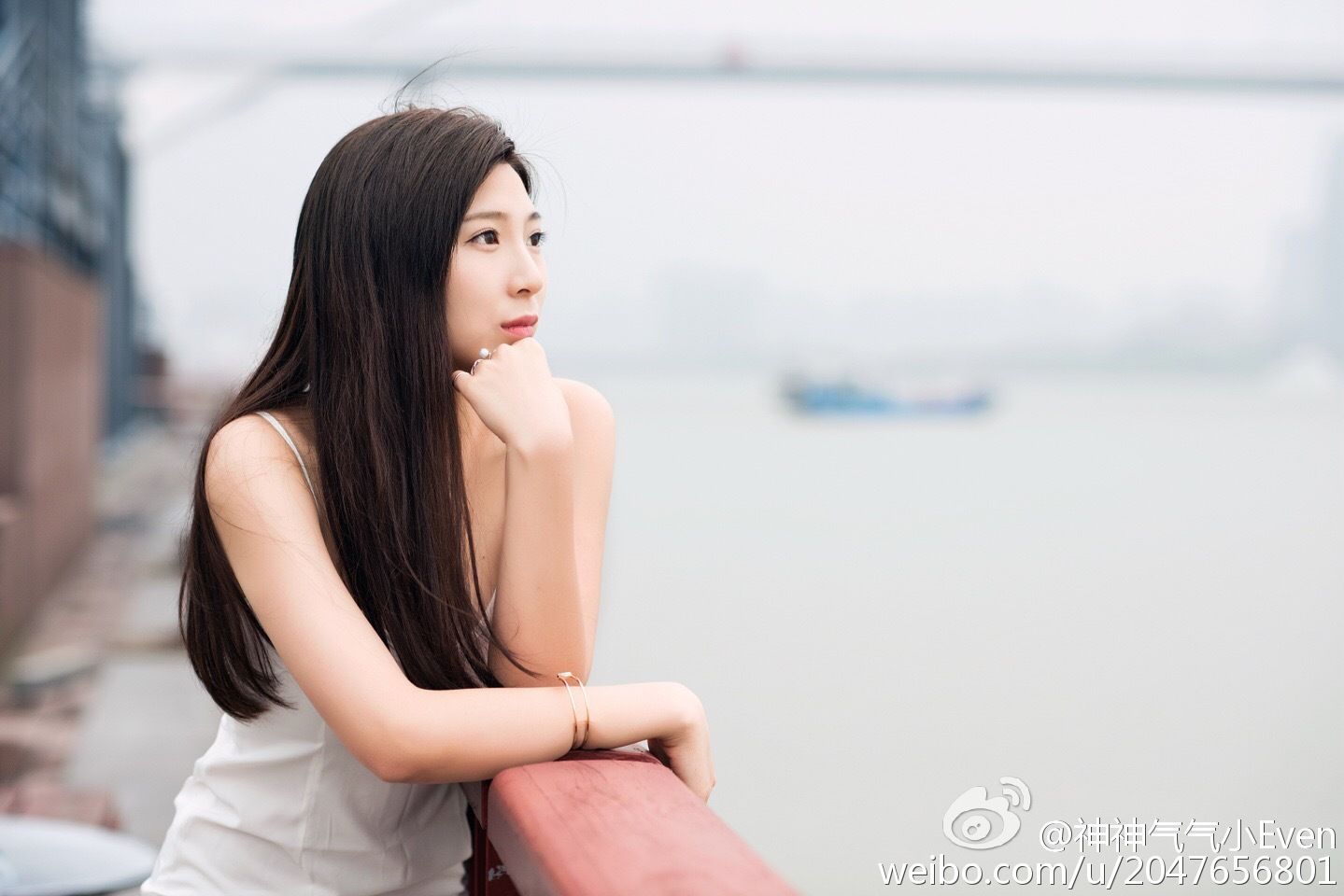 温柔女孩顾伊雯 时尚微博写真