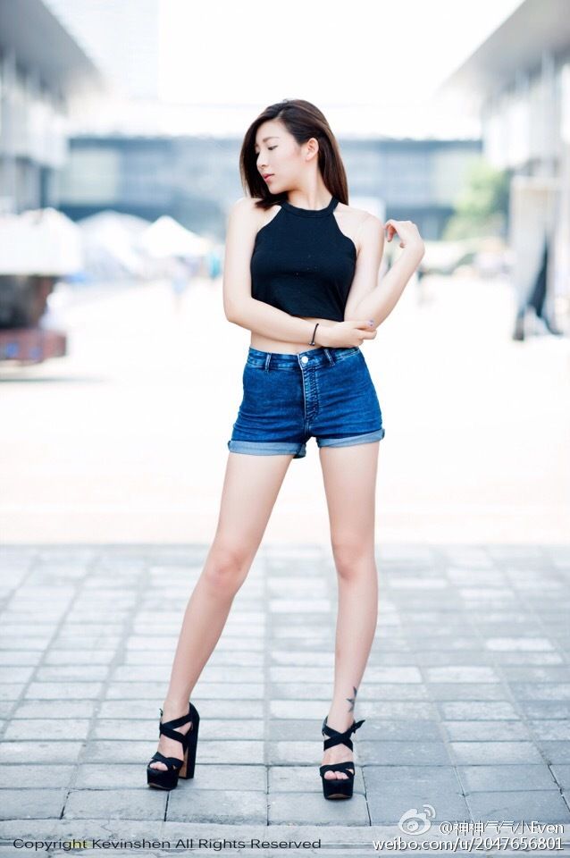 温柔女孩顾伊雯 时尚微博写真
