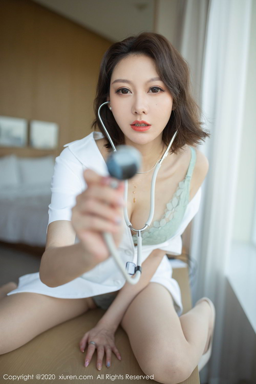 [XiuRen]高清写真图 2020.04.28 艺轩