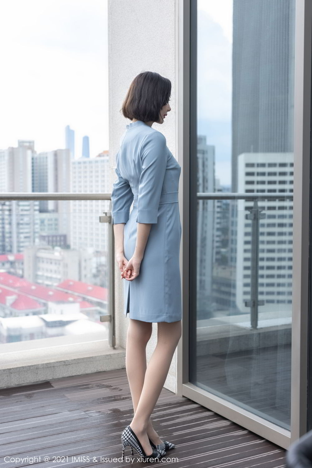 气质美女艺轩 婀娜典雅服饰