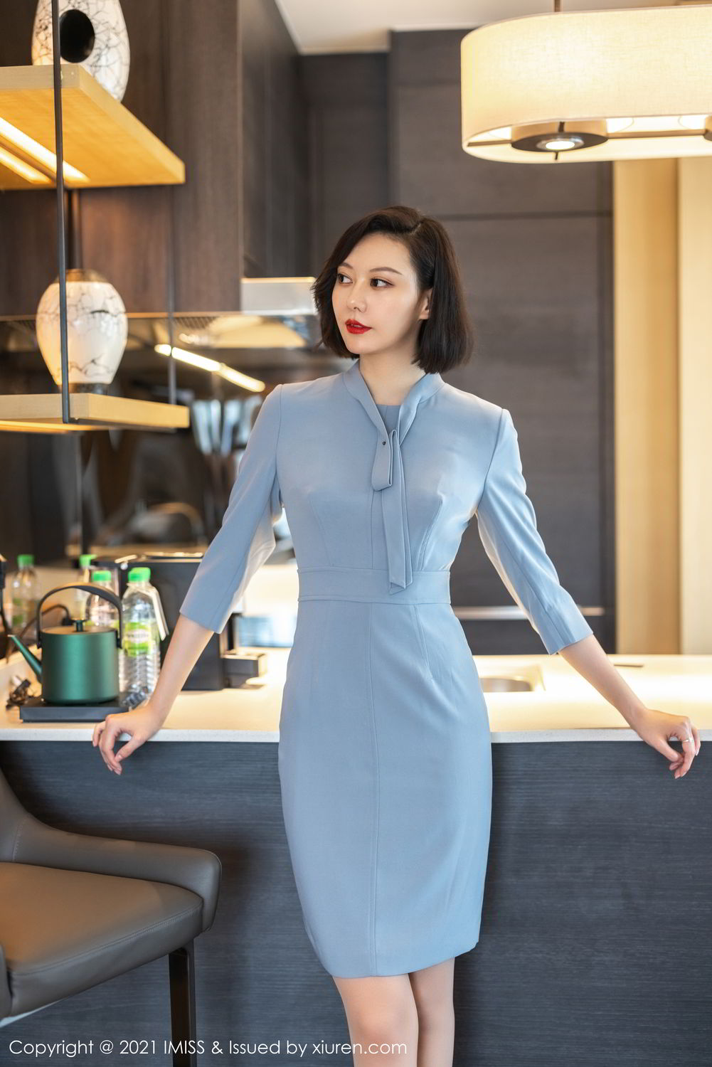 气质美女艺轩 婀娜典雅服饰