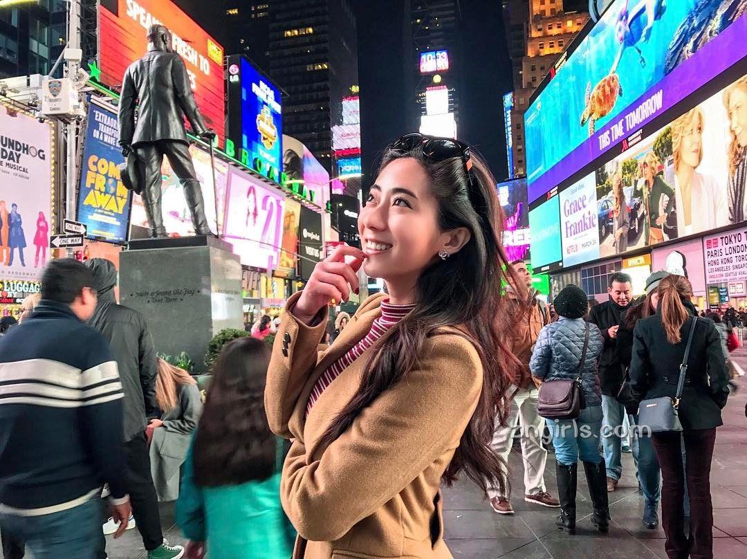 台湾正妹Cady Huang 超兇上围笑容满分