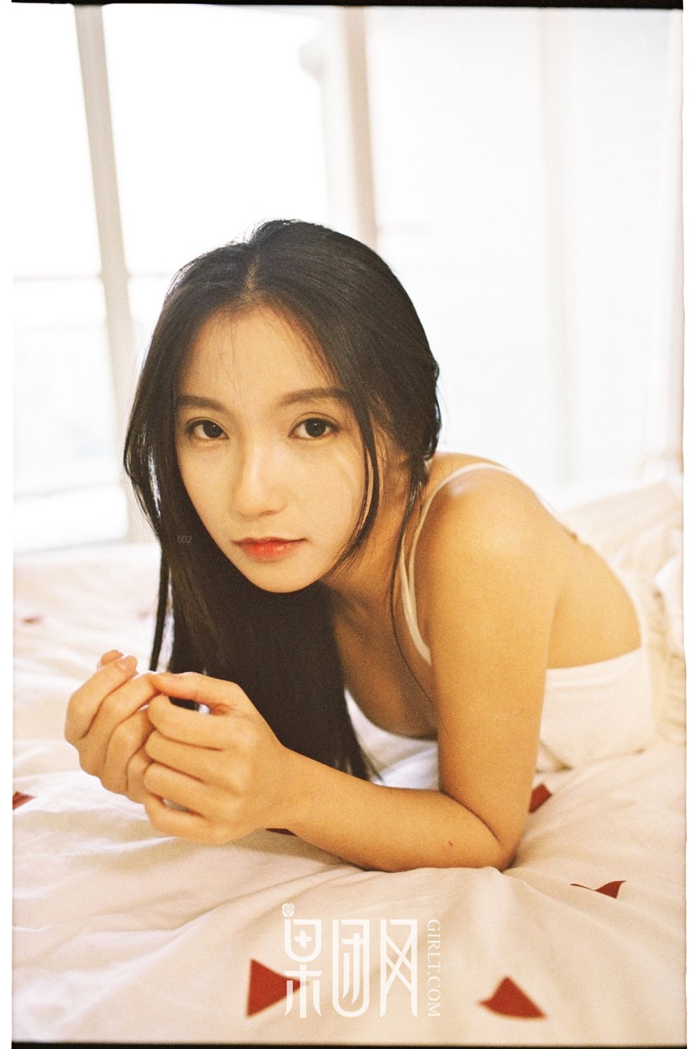 甜美女神范雅惠 牛奶般雪白肌肤