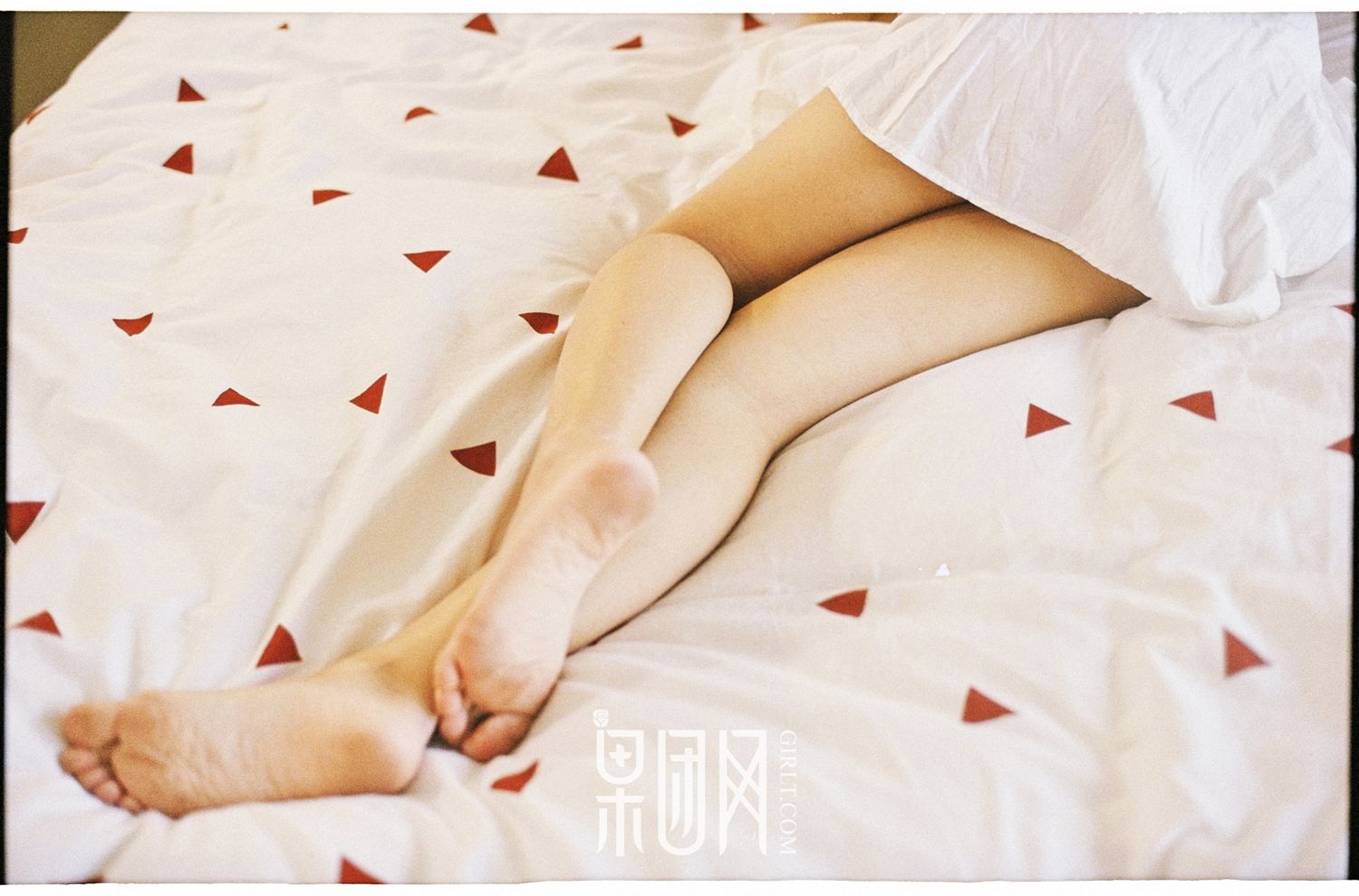 甜美女神范雅惠 牛奶般雪白肌肤