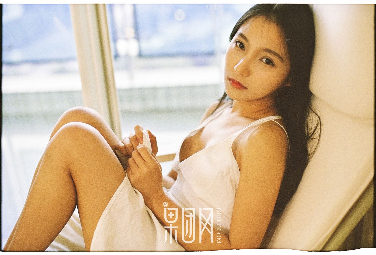 甜美女神范雅惠 牛奶般雪白肌肤