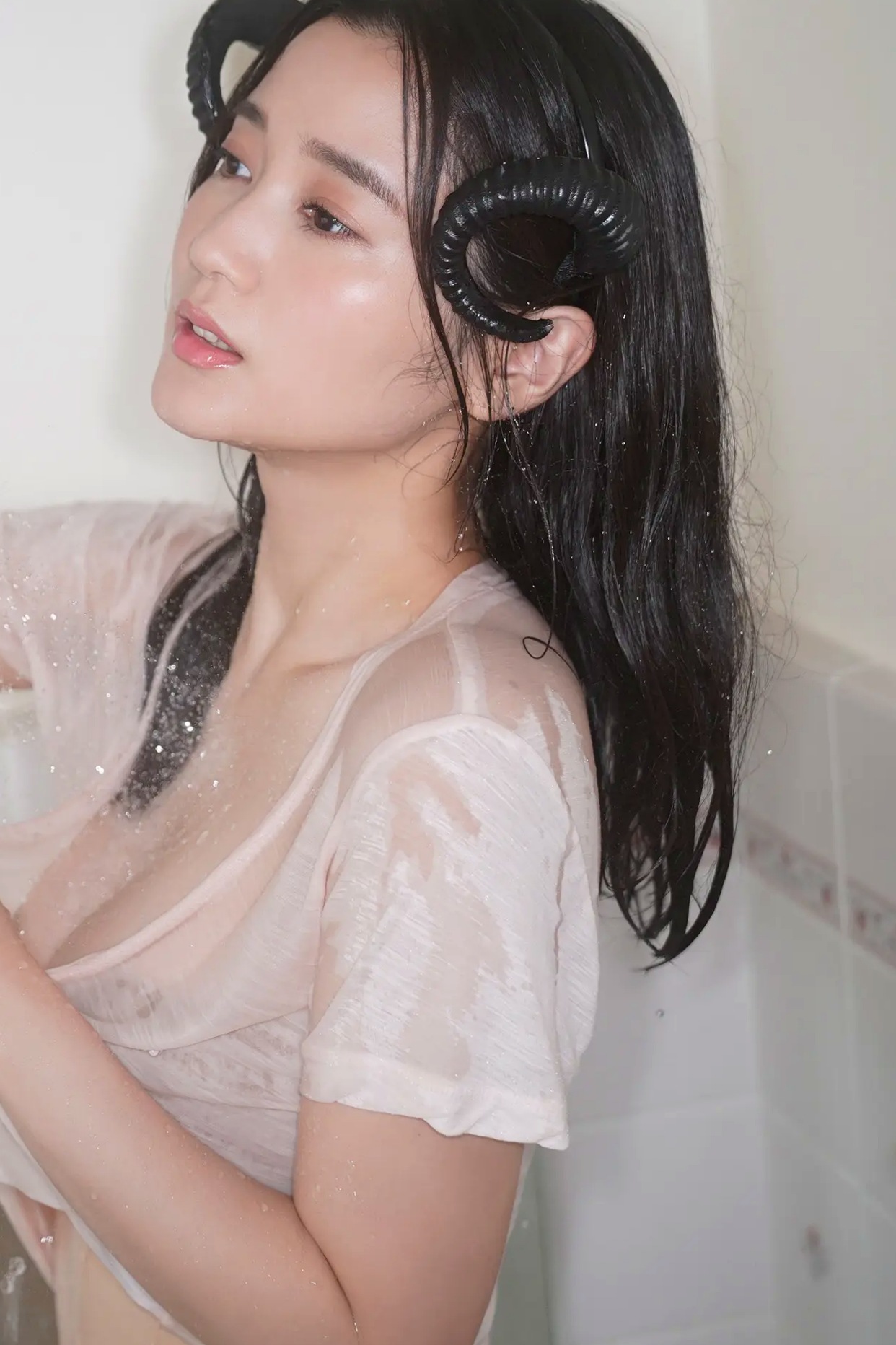 Gallery - 出口亜梨沙 - 某天魅魔入住我家 浴室湿身性感内衣角色扮演写真日本角色扮演湿身浴室波涛胸涌性感诱惑内衣 出口亚梨沙女神私房照_秀色女神 - image 34